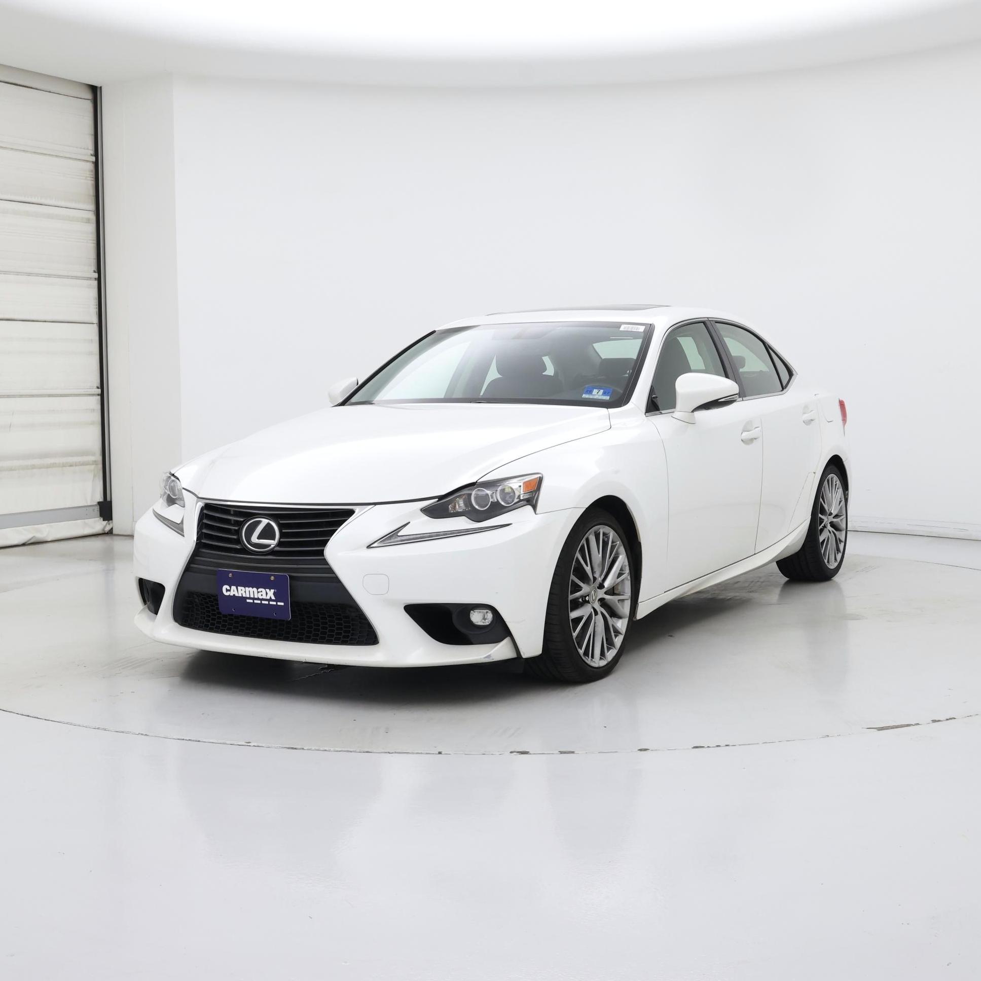 Thumbnail: 2016 Lexus IS - 4