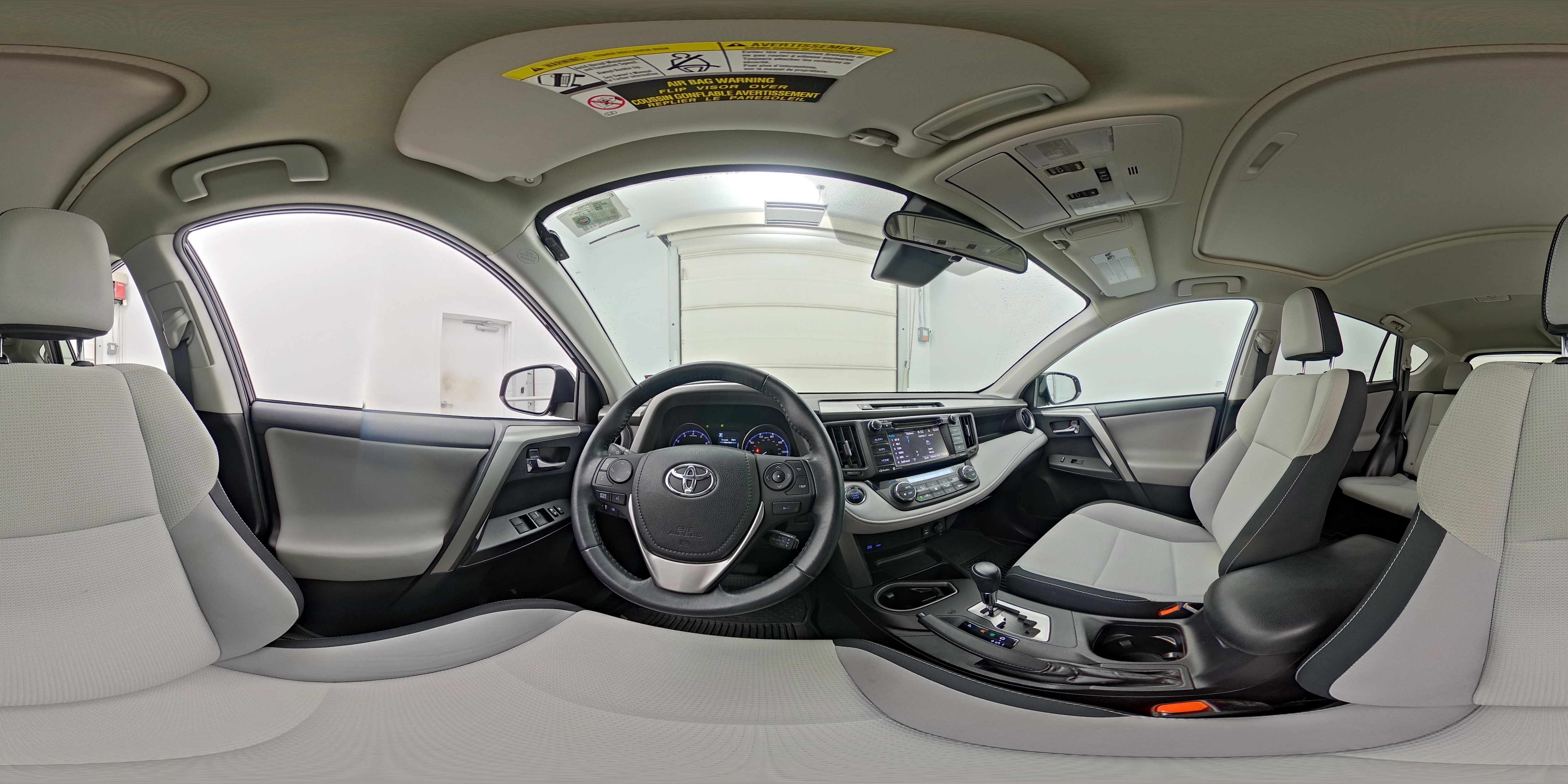 2018 Toyota RAV4 XLE - Photo 27