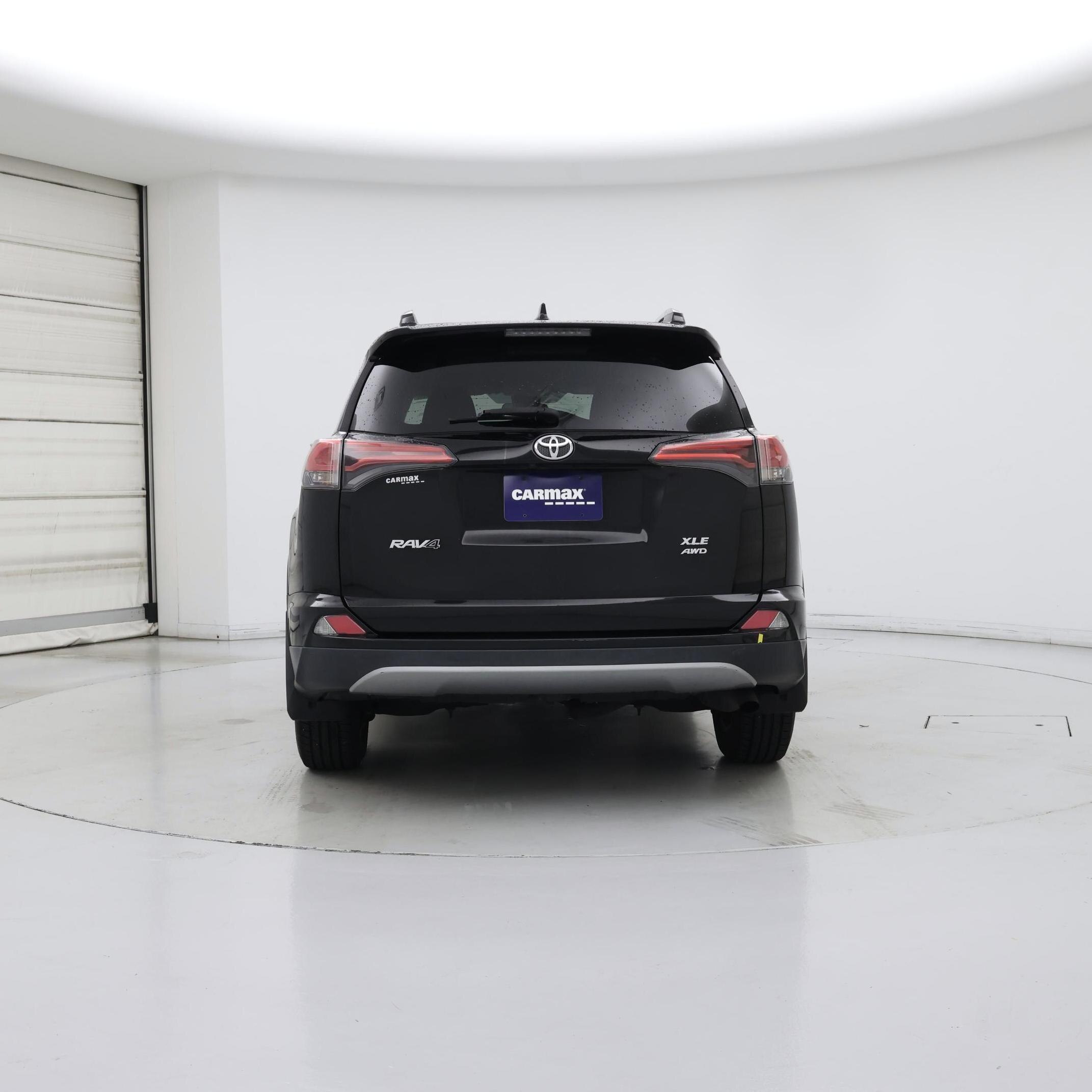 Thumbnail: 2018 Toyota RAV4 - 6