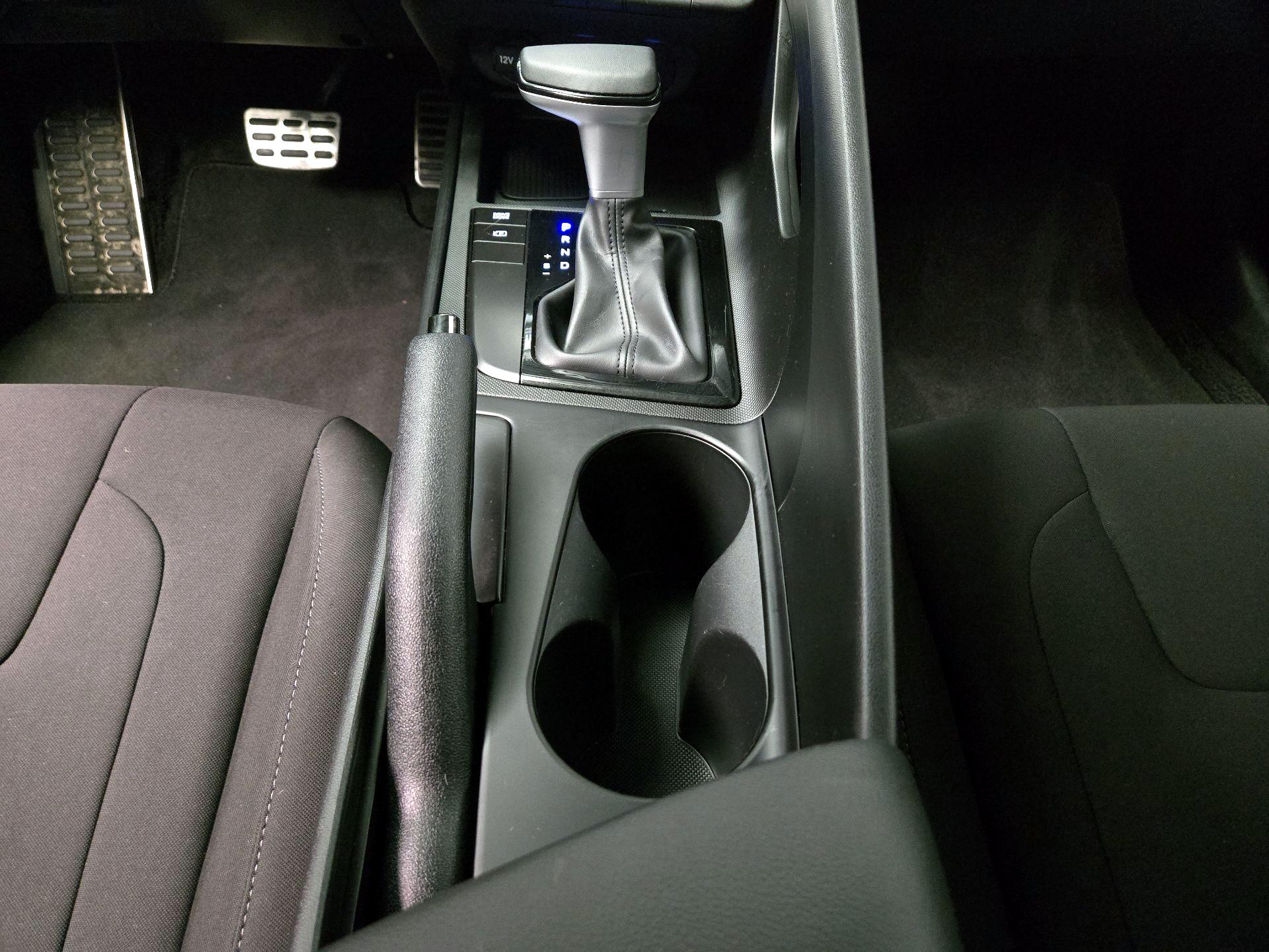 Thumbnail: 2025 Hyundai Elantra - 17