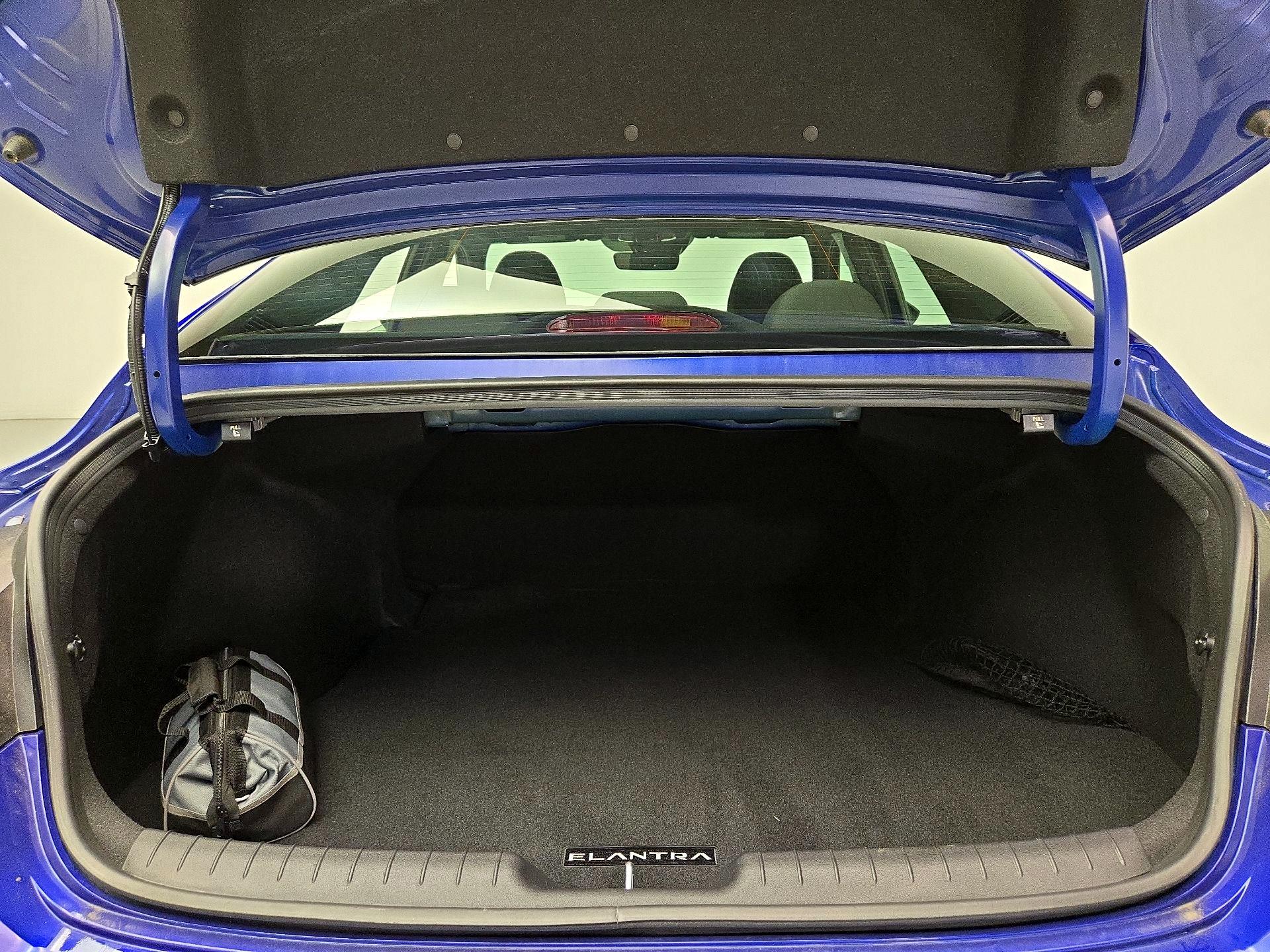 Thumbnail: 2025 Hyundai Elantra - 20