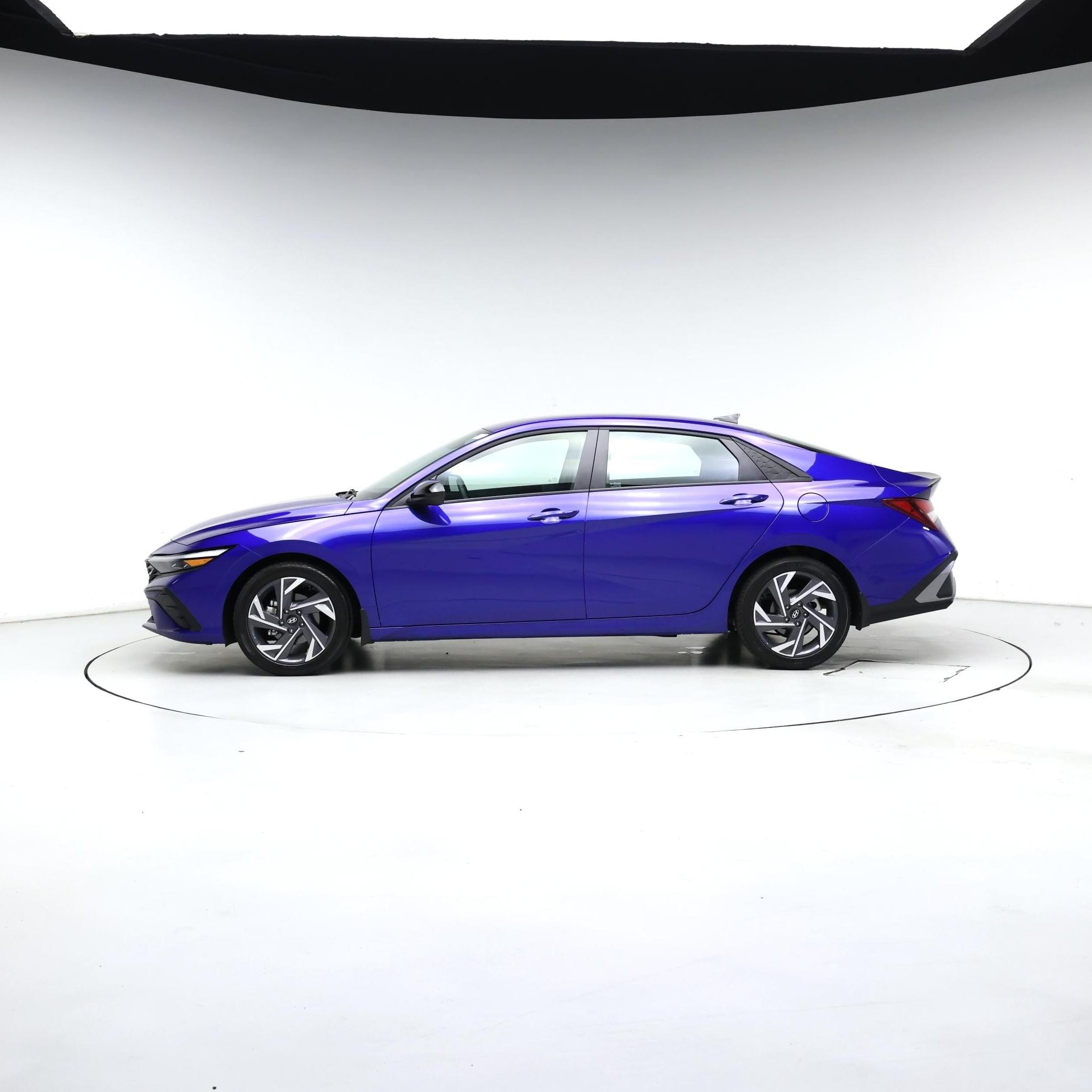 Thumbnail: 2025 Hyundai Elantra - 3