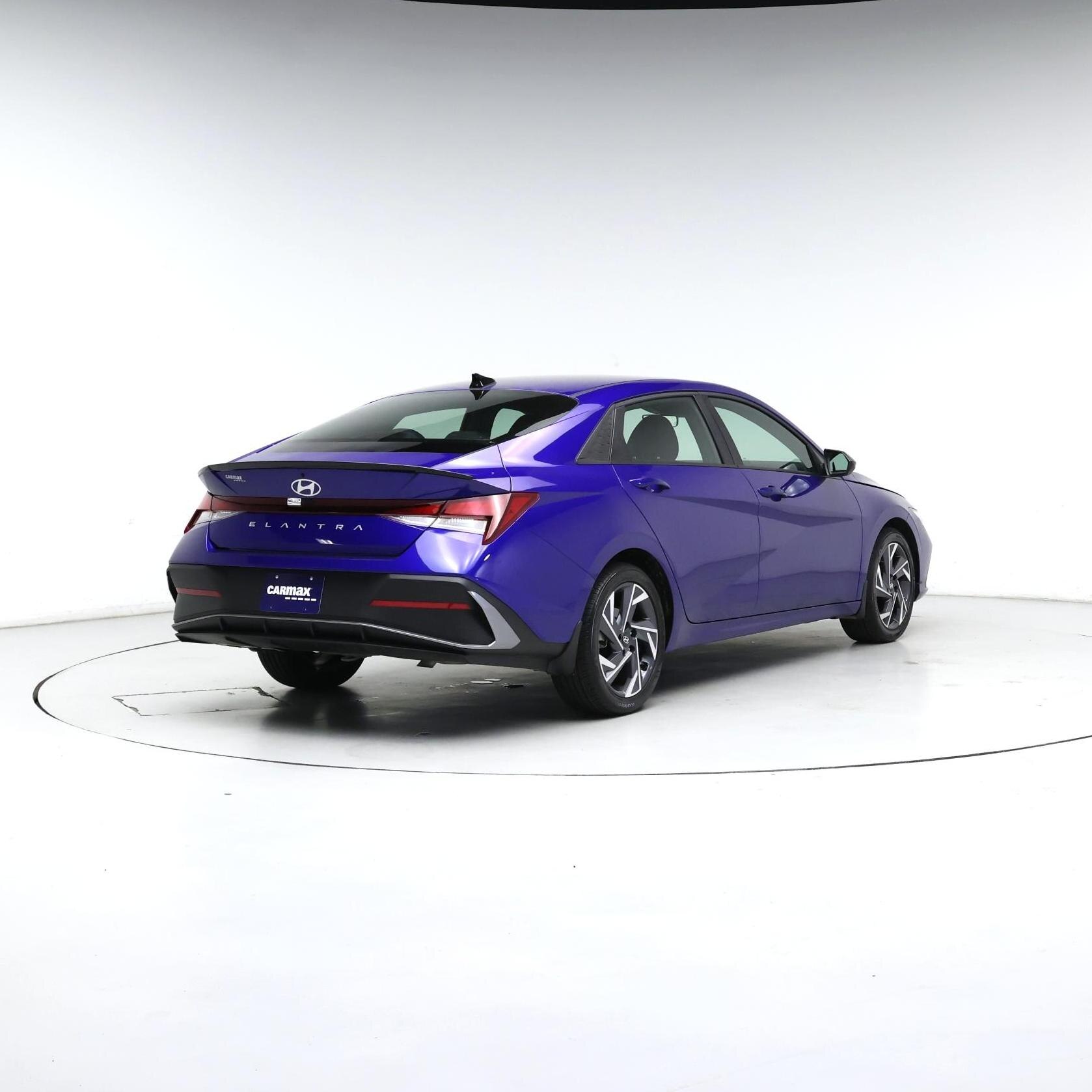 Thumbnail: 2025 Hyundai Elantra - 8