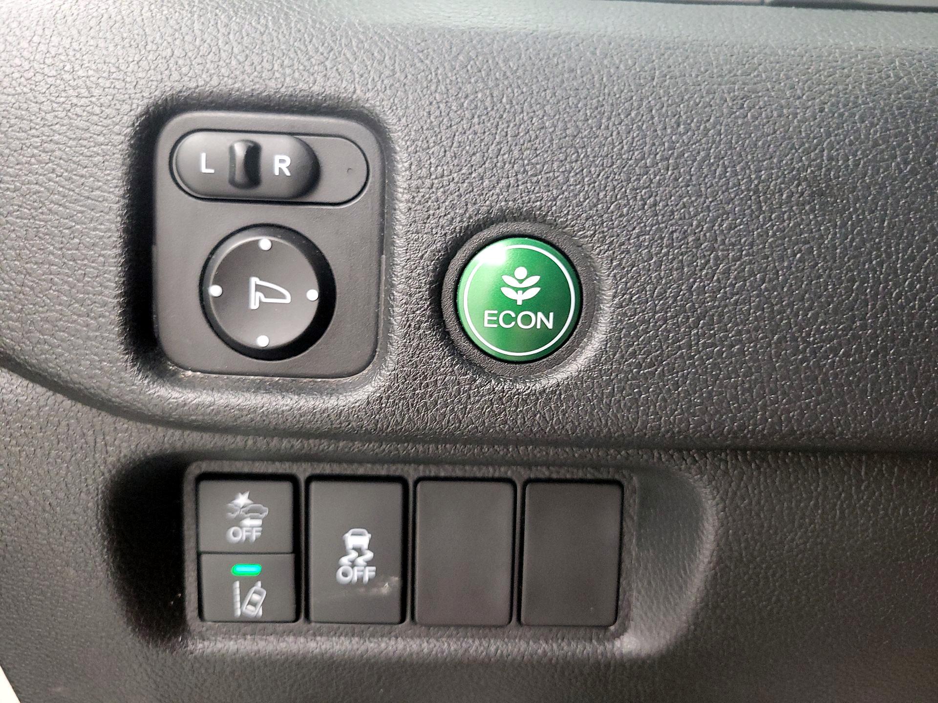 Thumbnail: 2019 Honda Pilot - 13