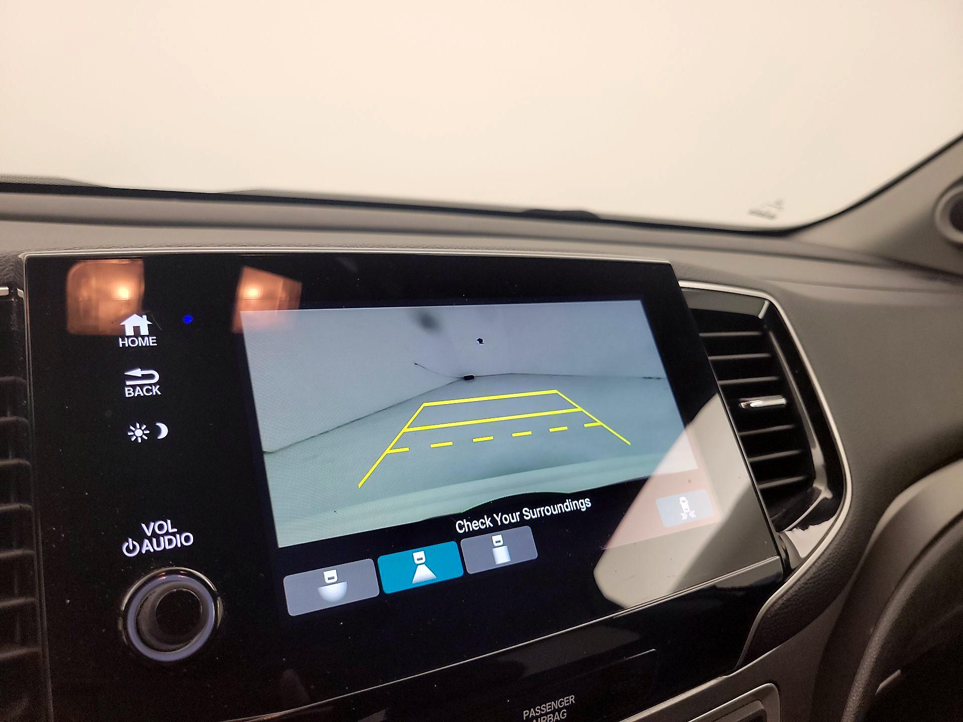 Thumbnail: 2019 Honda Pilot - 14