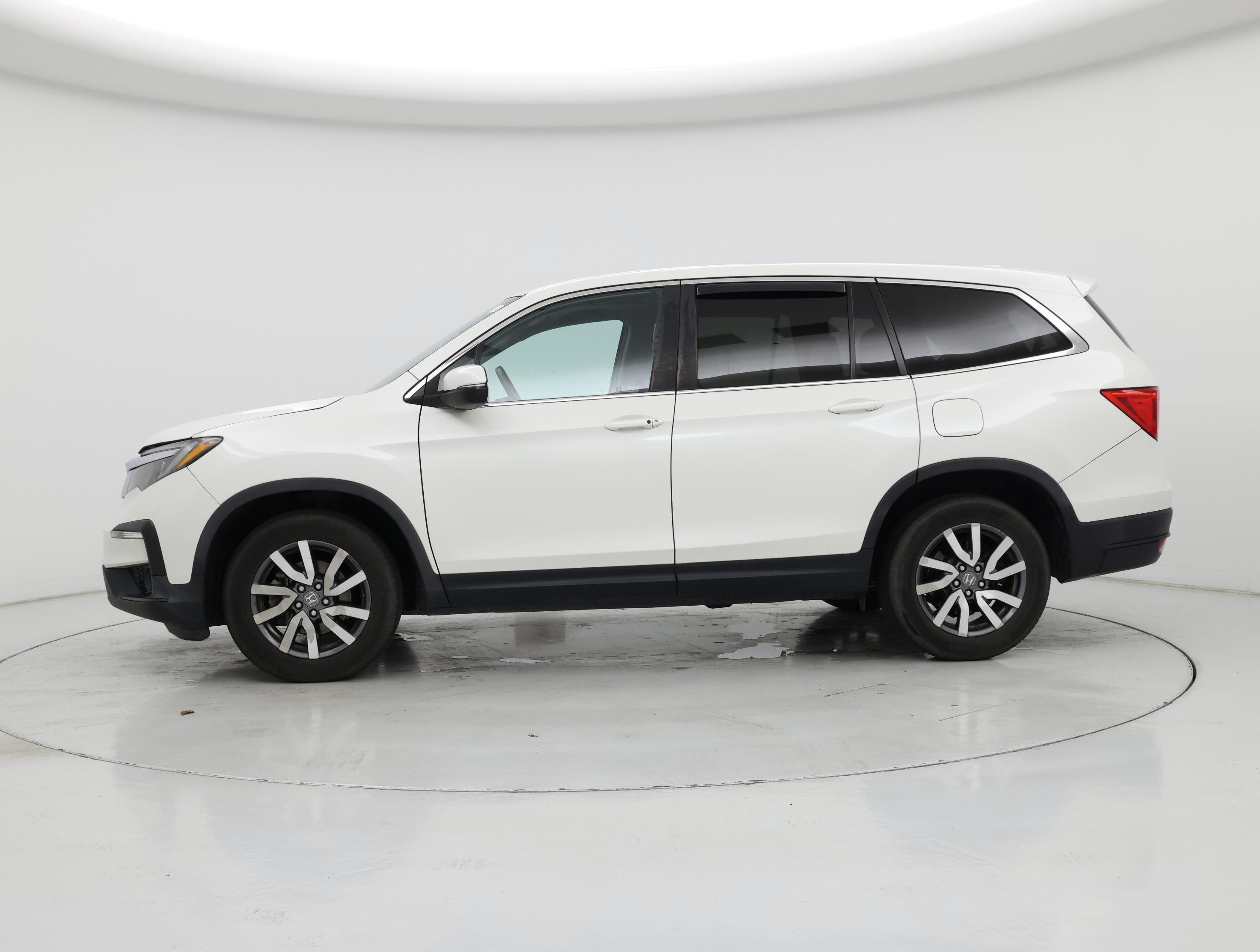 Thumbnail: 2019 Honda Pilot - 3