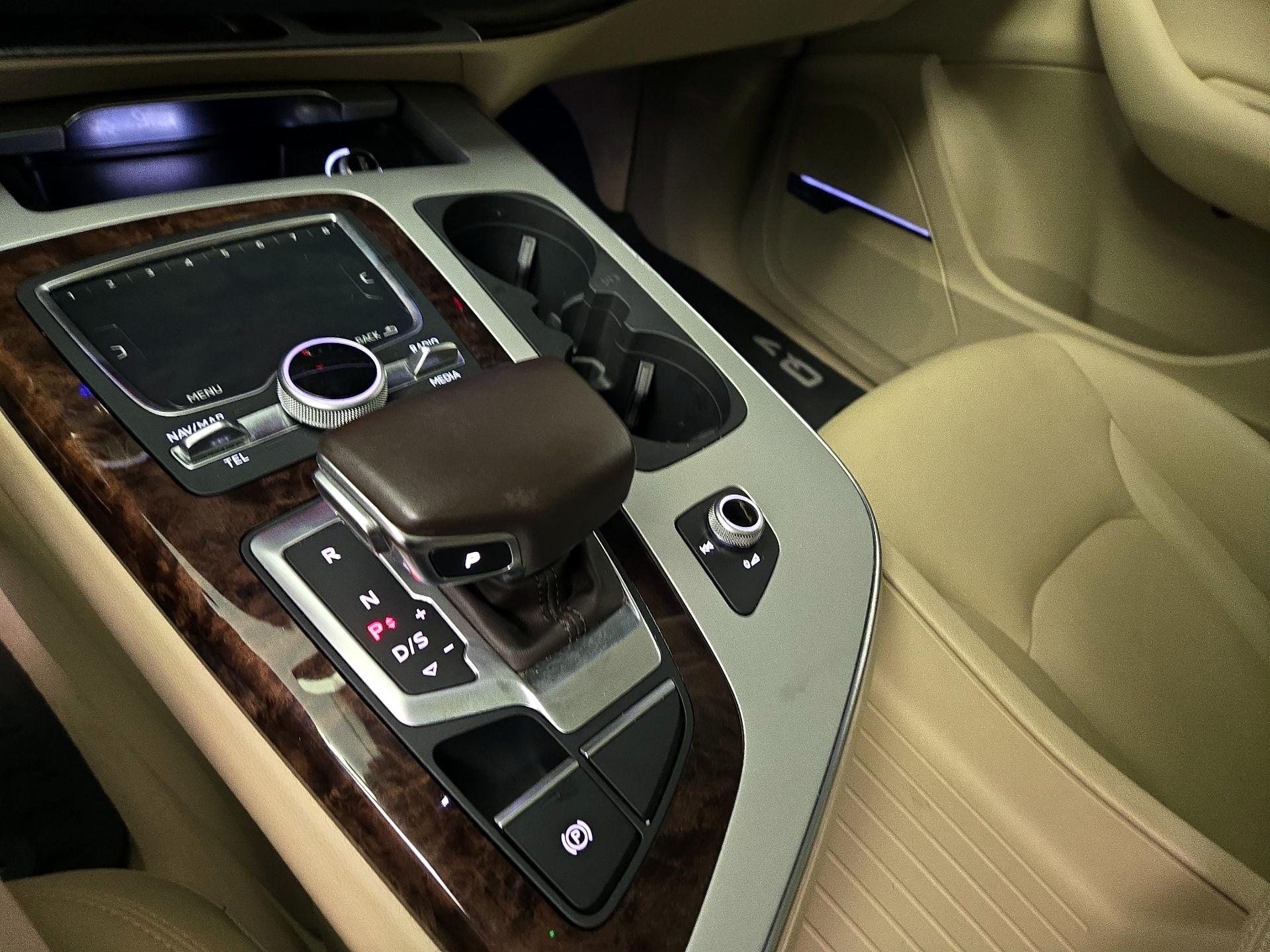 Thumbnail: 2019 Audi Q7 - 18