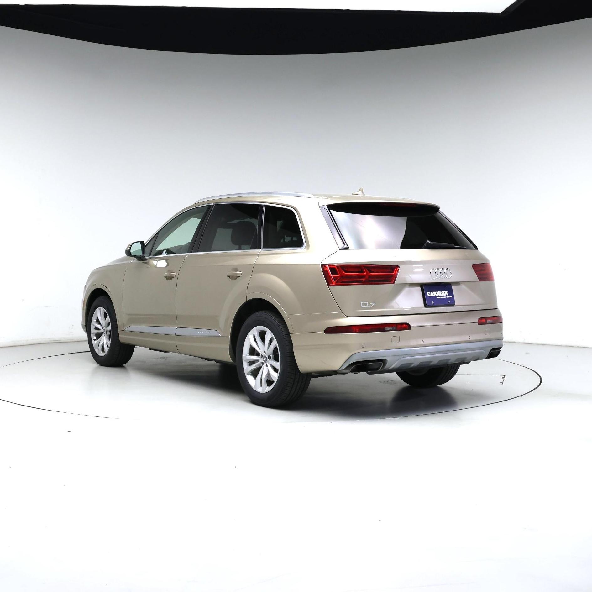 Thumbnail: 2019 Audi Q7 - 2