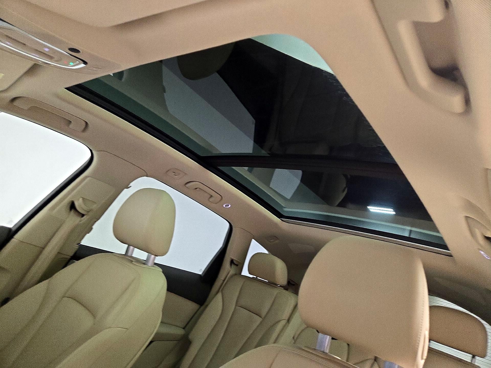 Thumbnail: 2019 Audi Q7 - 20