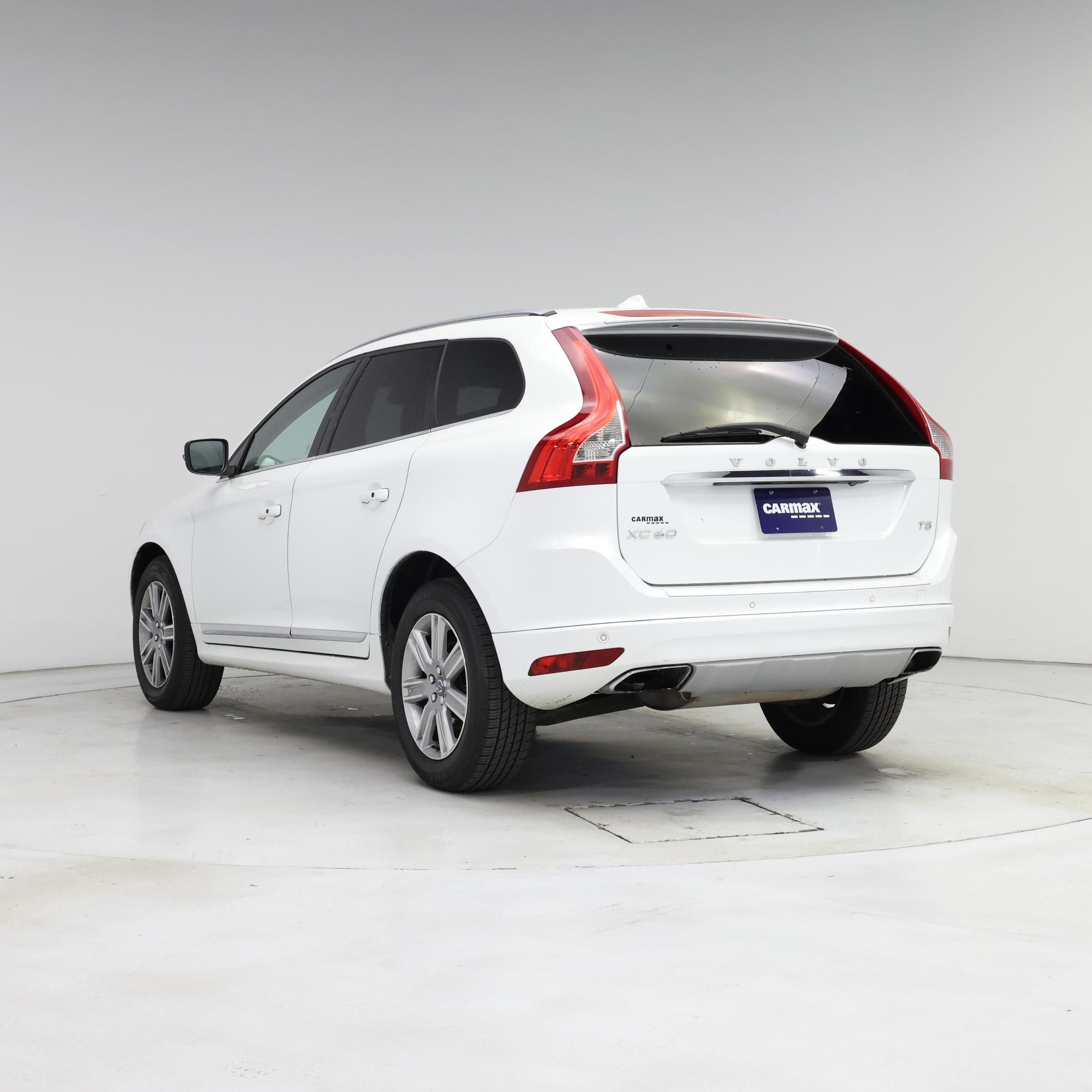 Thumbnail: 2017 Volvo XC60 - 2