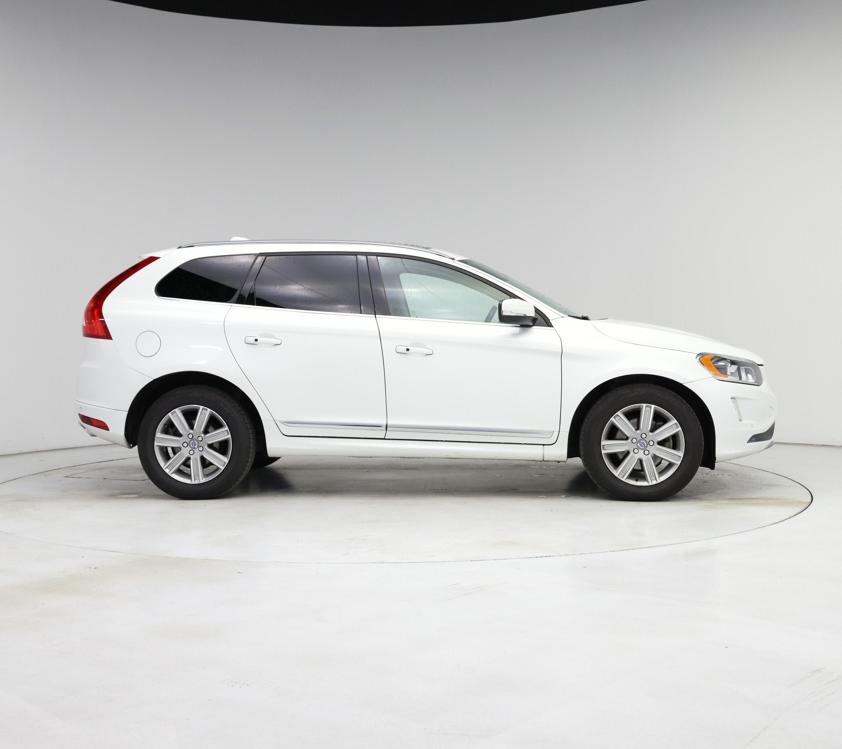 Thumbnail: 2017 Volvo XC60 - 7