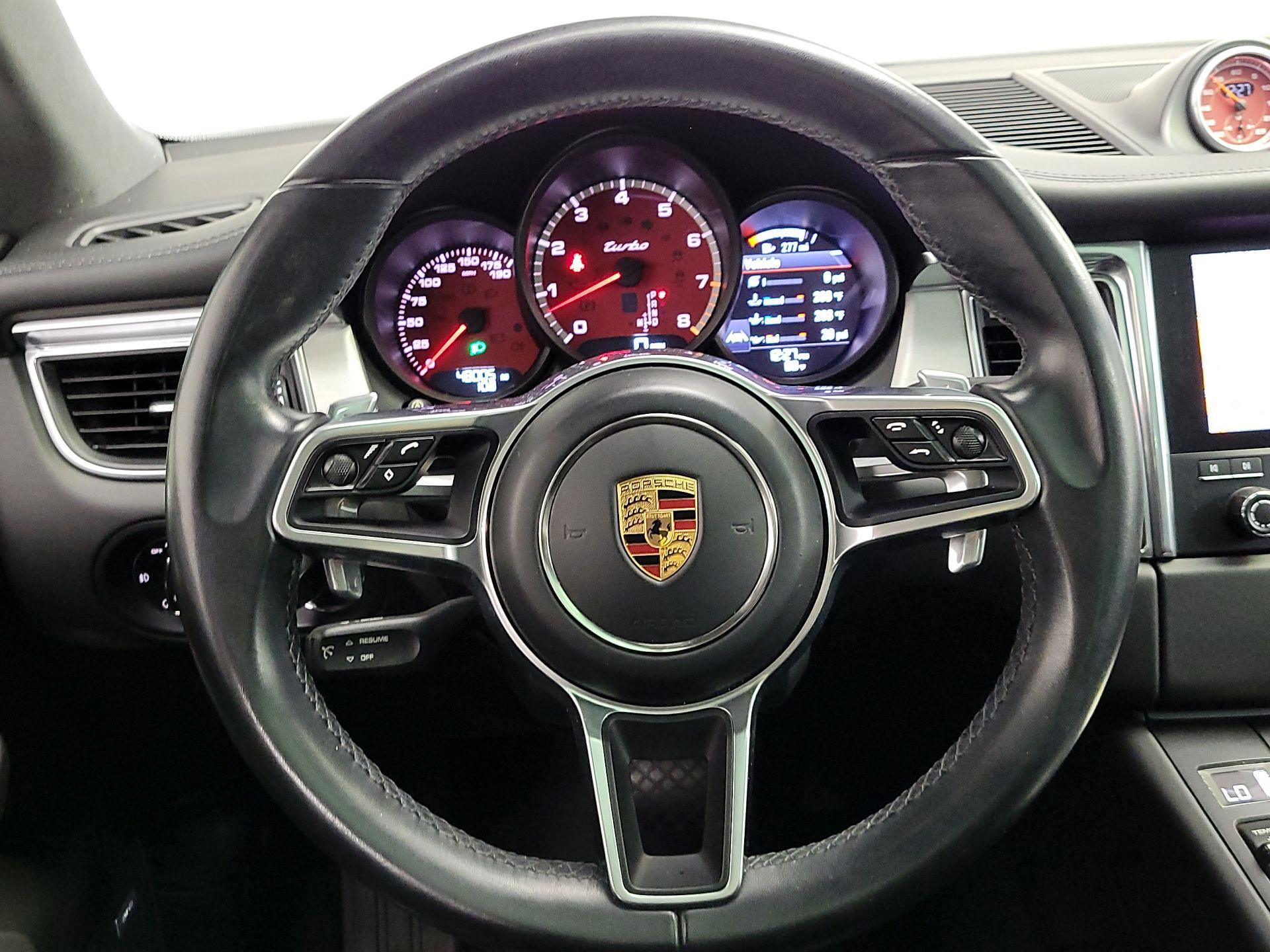 Thumbnail: 2017 Porsche Macan - 10