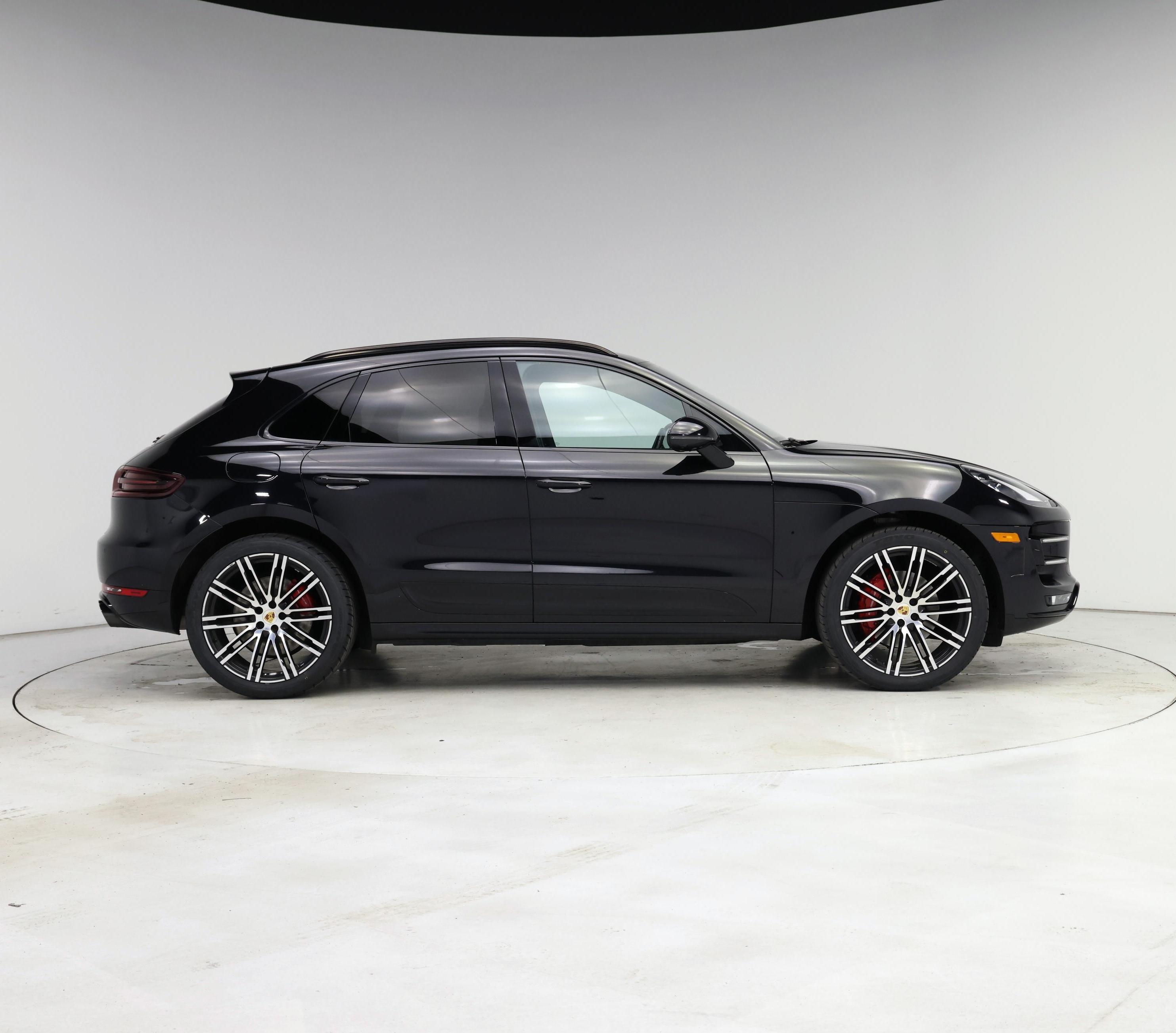 Thumbnail: 2017 Porsche Macan - 7