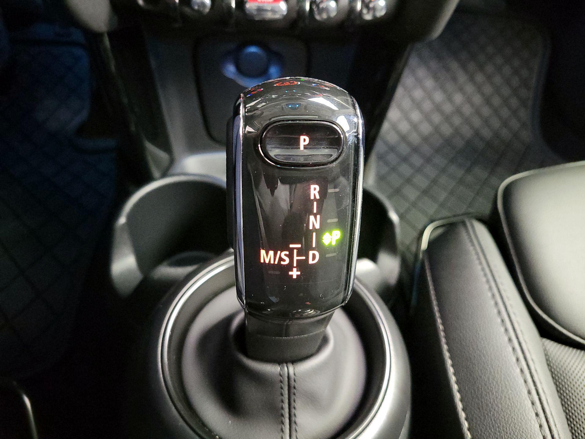 Thumbnail: 2024 MINI Cooper Hardtop - 18