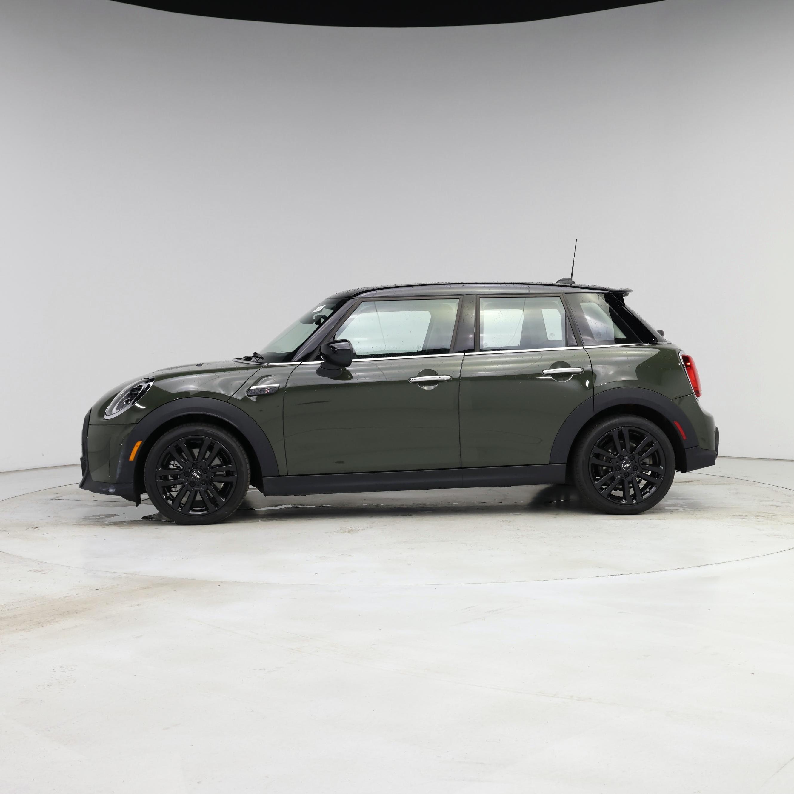 Thumbnail: 2024 MINI Cooper Hardtop - 3