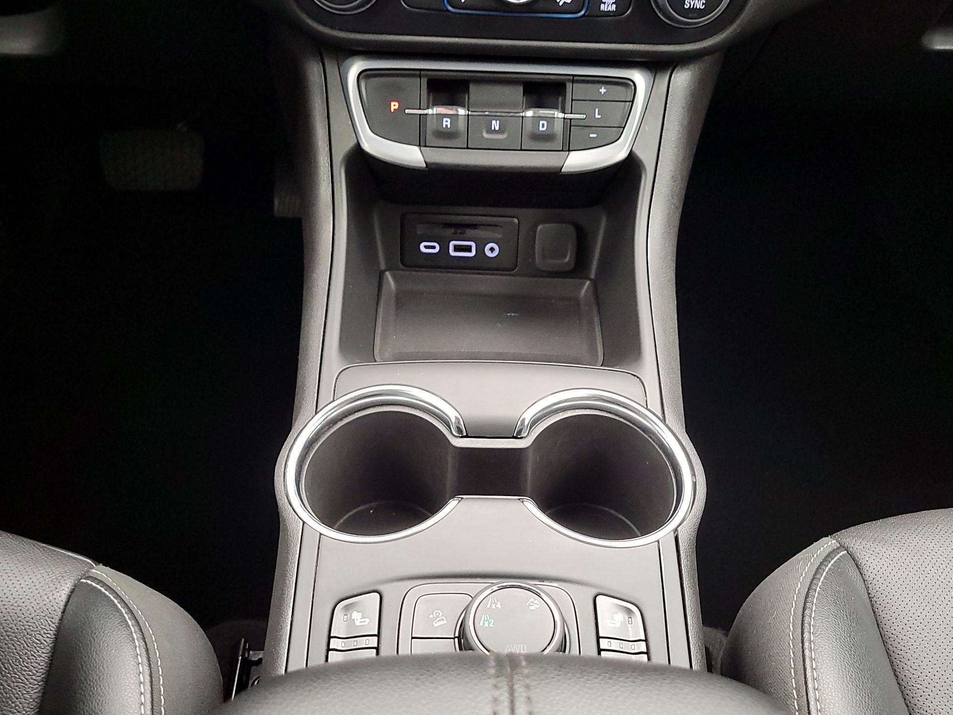 Thumbnail: 2024 GMC Terrain - 17