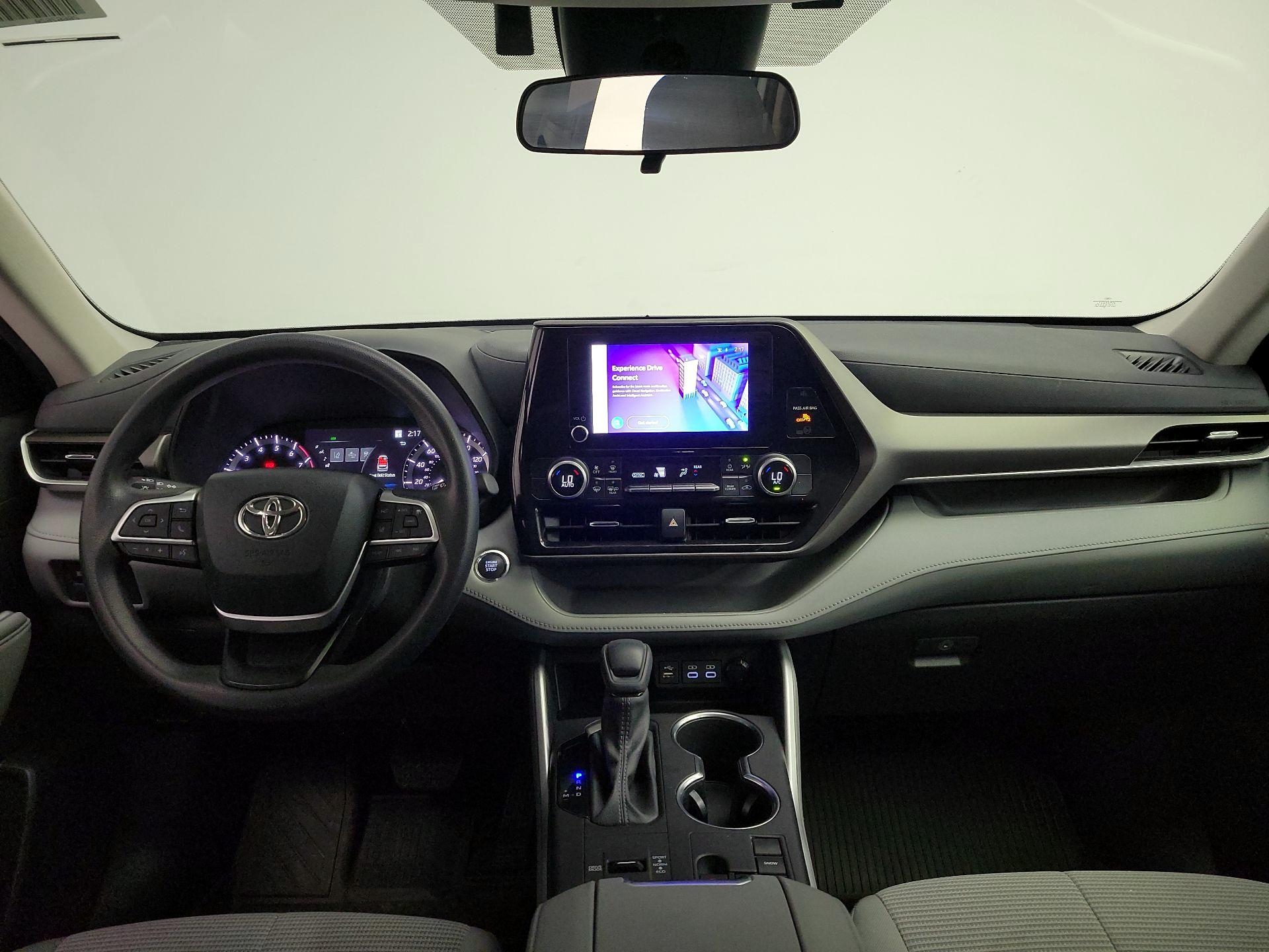 Thumbnail: 2023 Toyota Highlander - 9