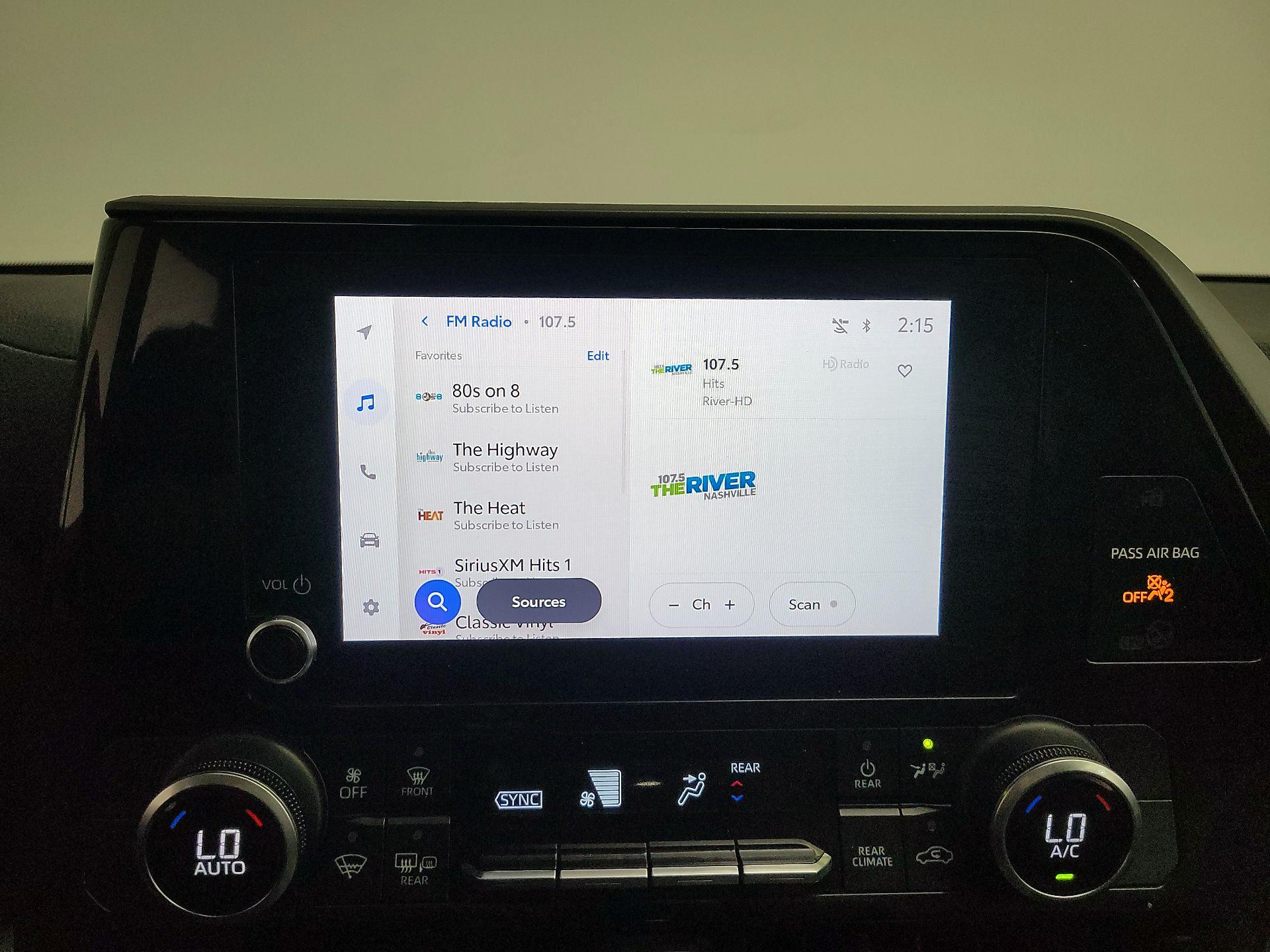 Thumbnail: 2023 Toyota Highlander - 16