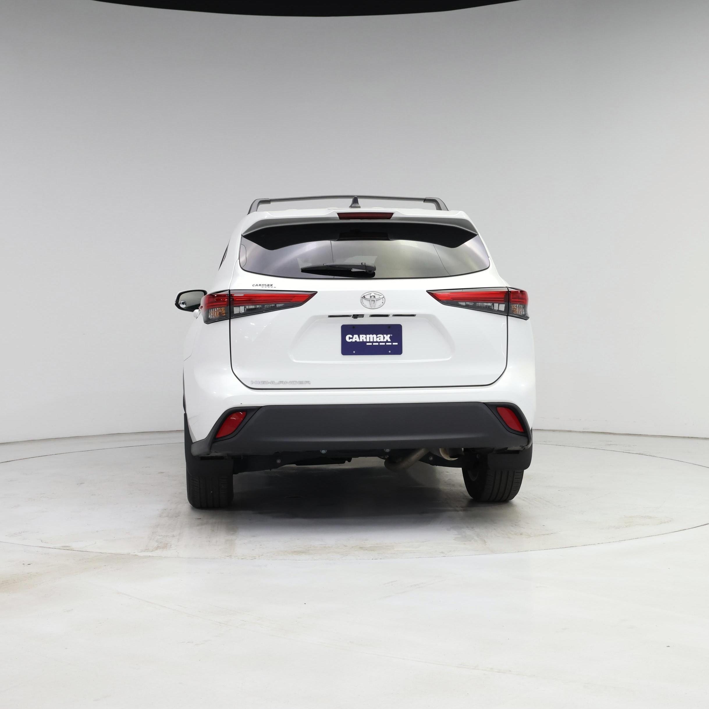 Thumbnail: 2023 Toyota Highlander - 6