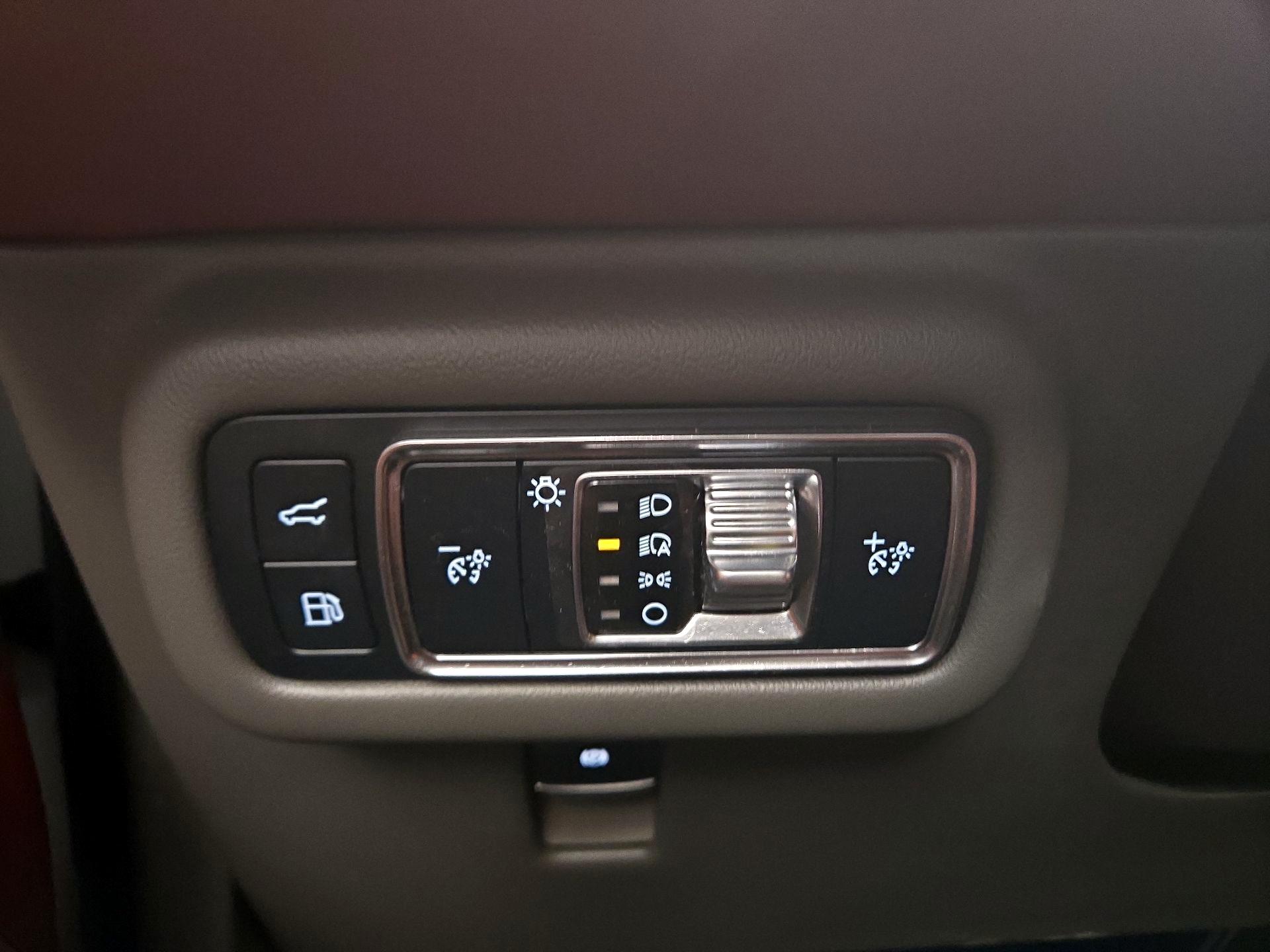 Thumbnail: 2024 Lincoln Nautilus - 13