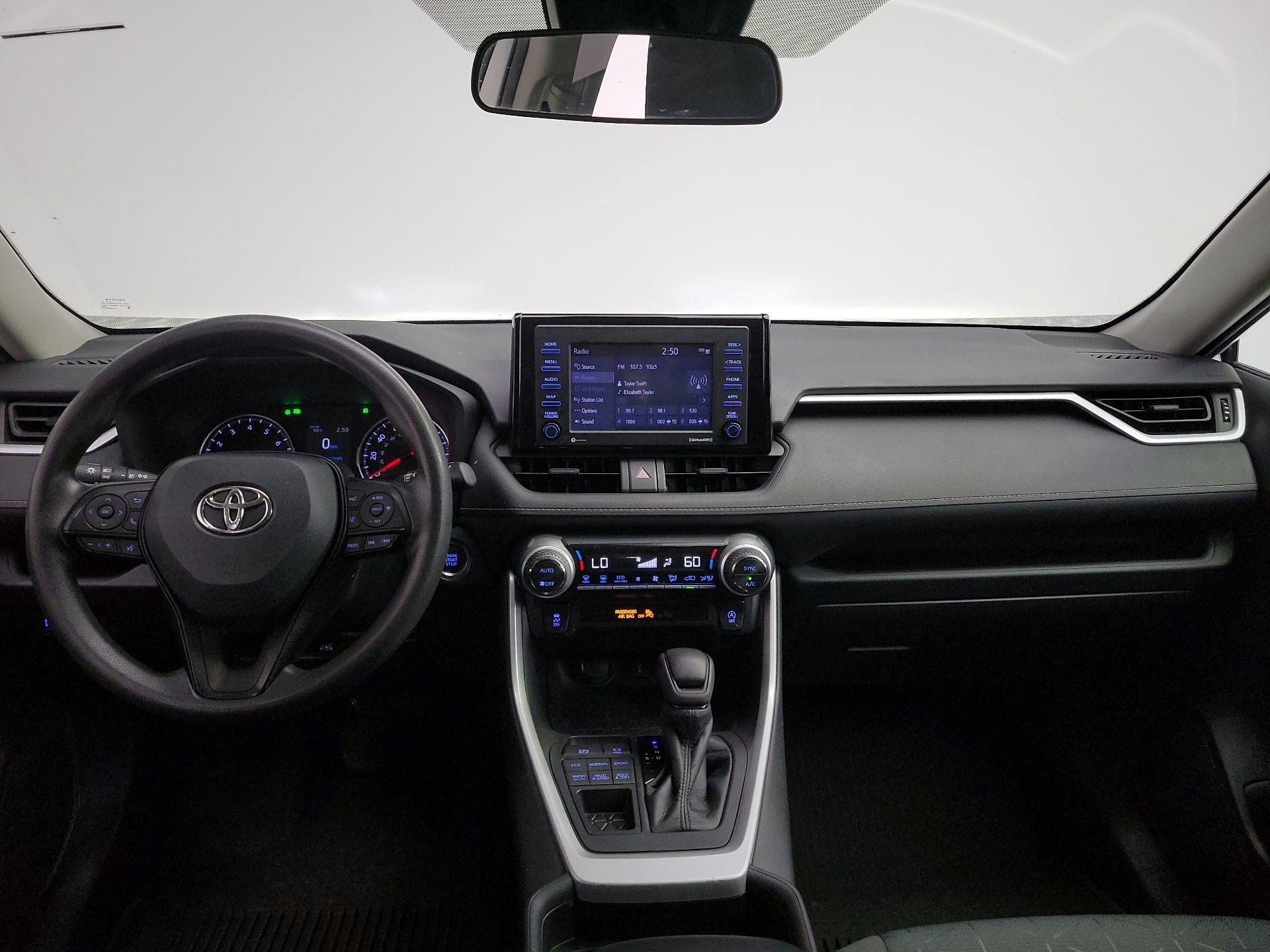 Thumbnail: 2021 Toyota RAV4 - 9