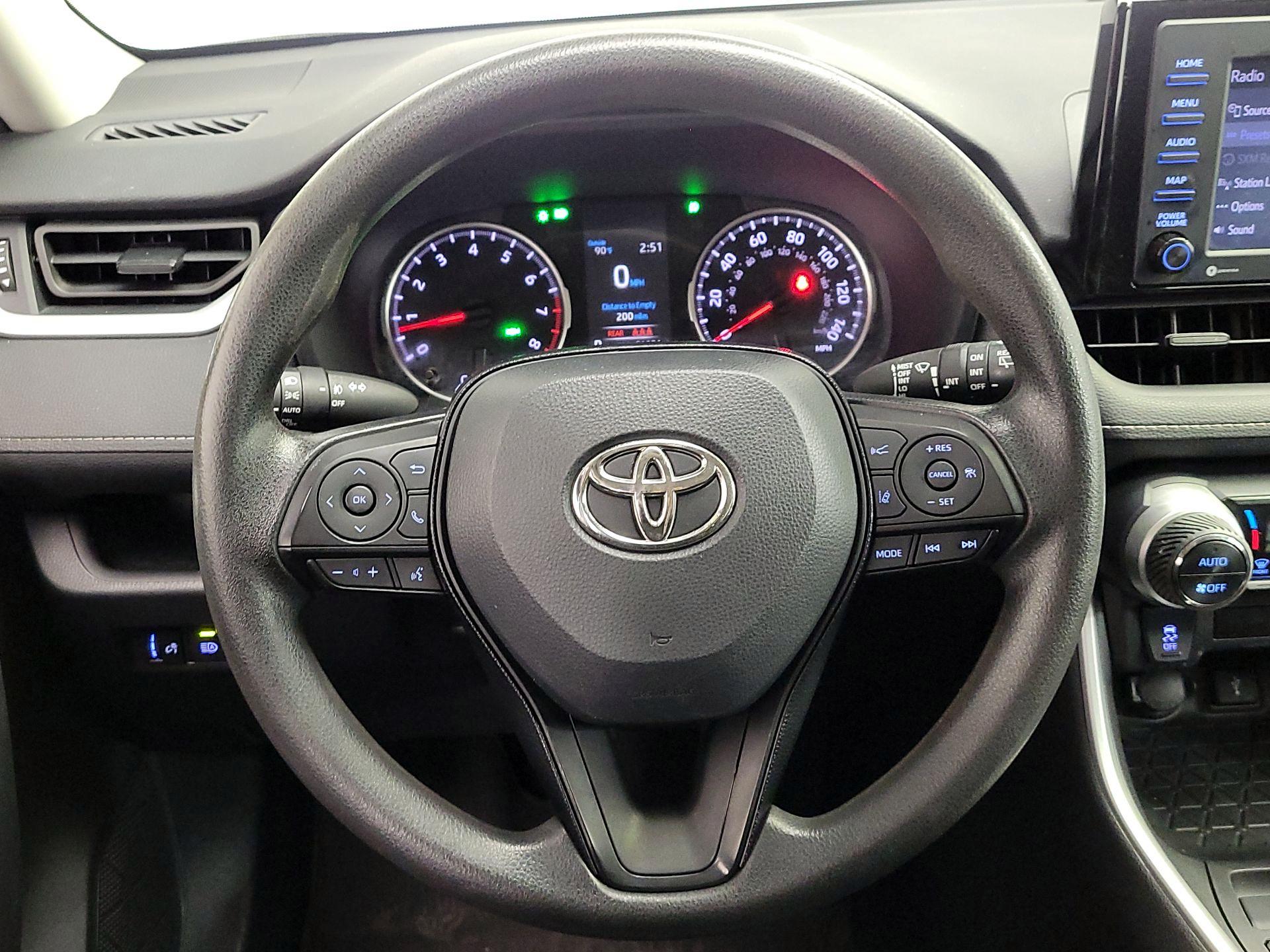 Thumbnail: 2021 Toyota RAV4 - 10