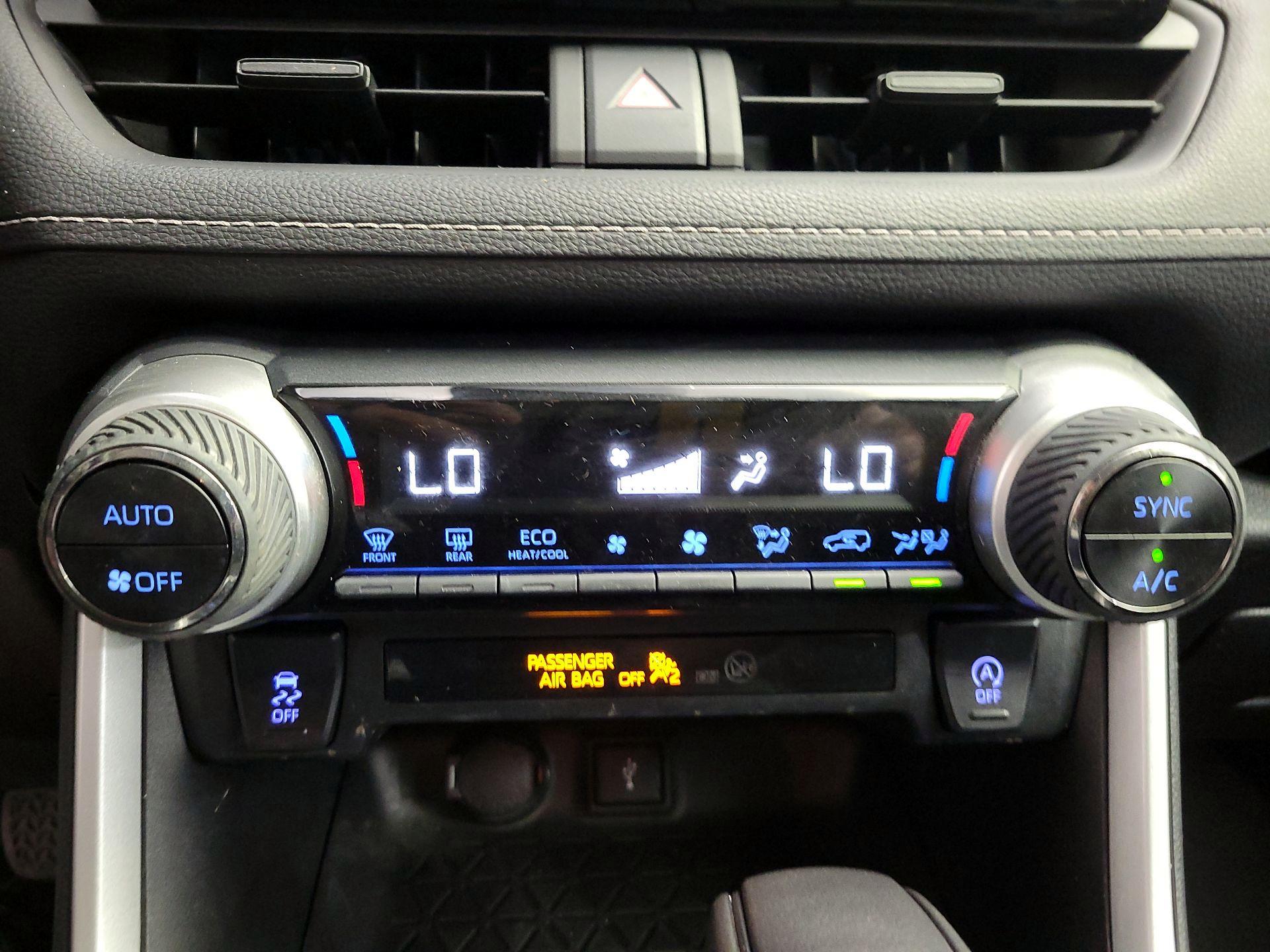 Thumbnail: 2021 Toyota RAV4 - 16