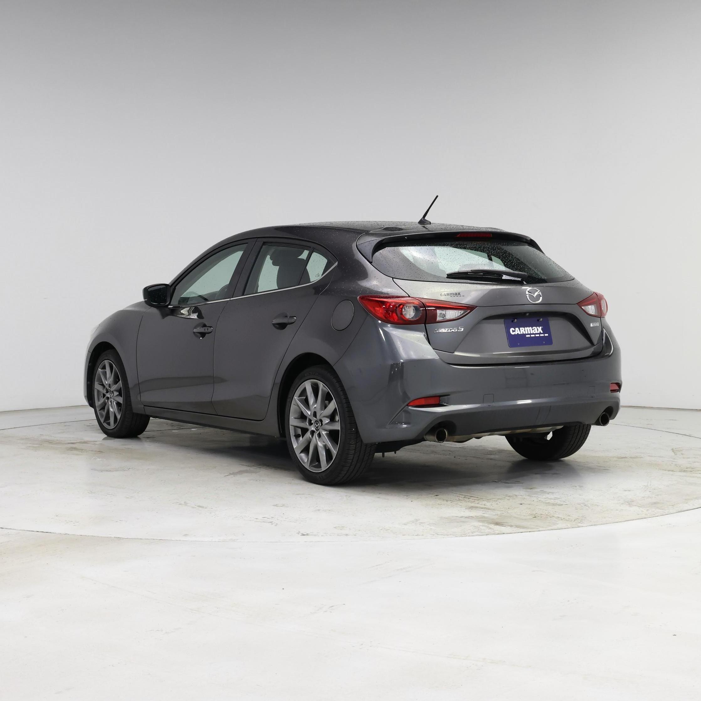 Thumbnail: 2018 Mazda Mazda3 - 2