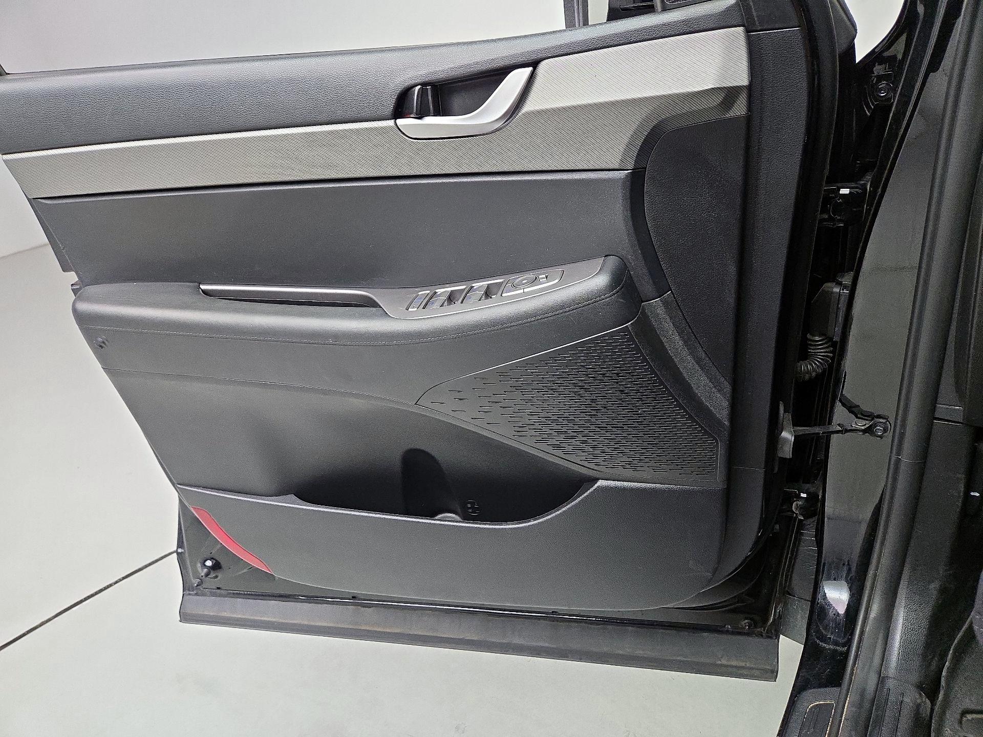 Thumbnail: 2023 Hyundai Palisade - 12