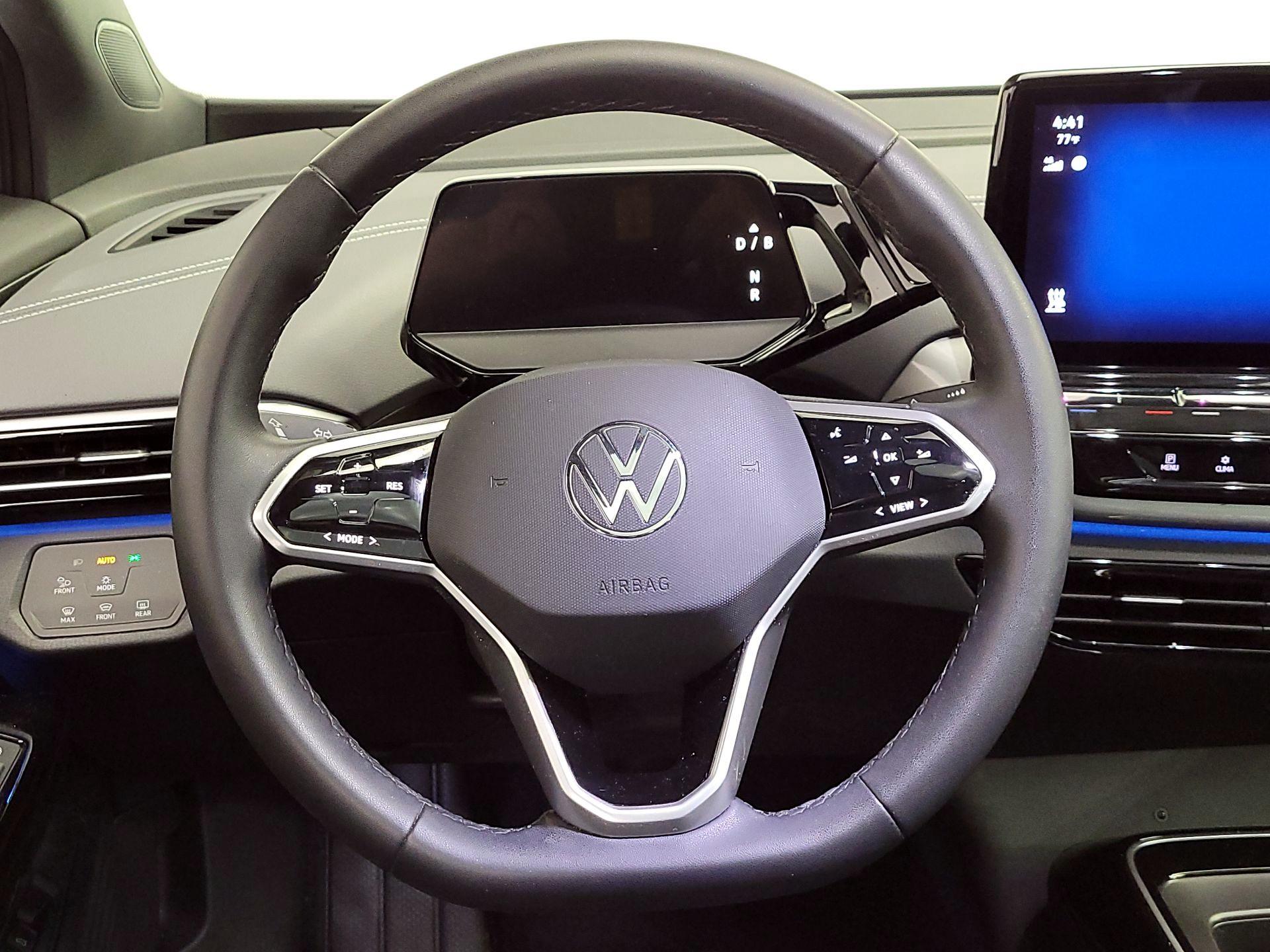 Thumbnail: 2023 Volkswagen ID.4 - 10