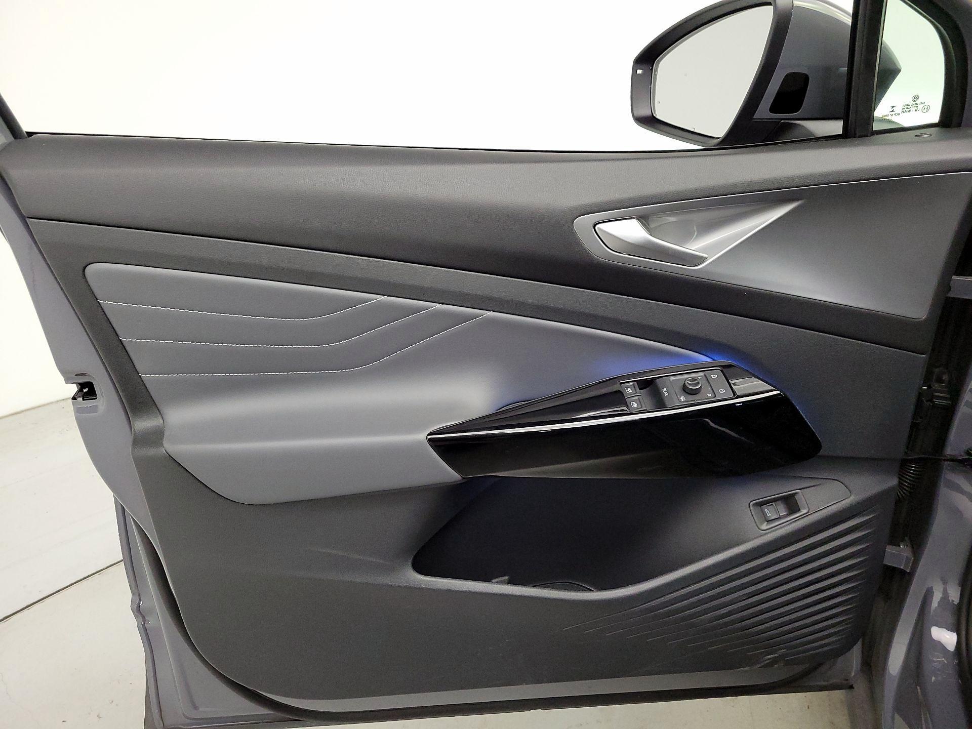 Thumbnail: 2023 Volkswagen ID.4 - 12