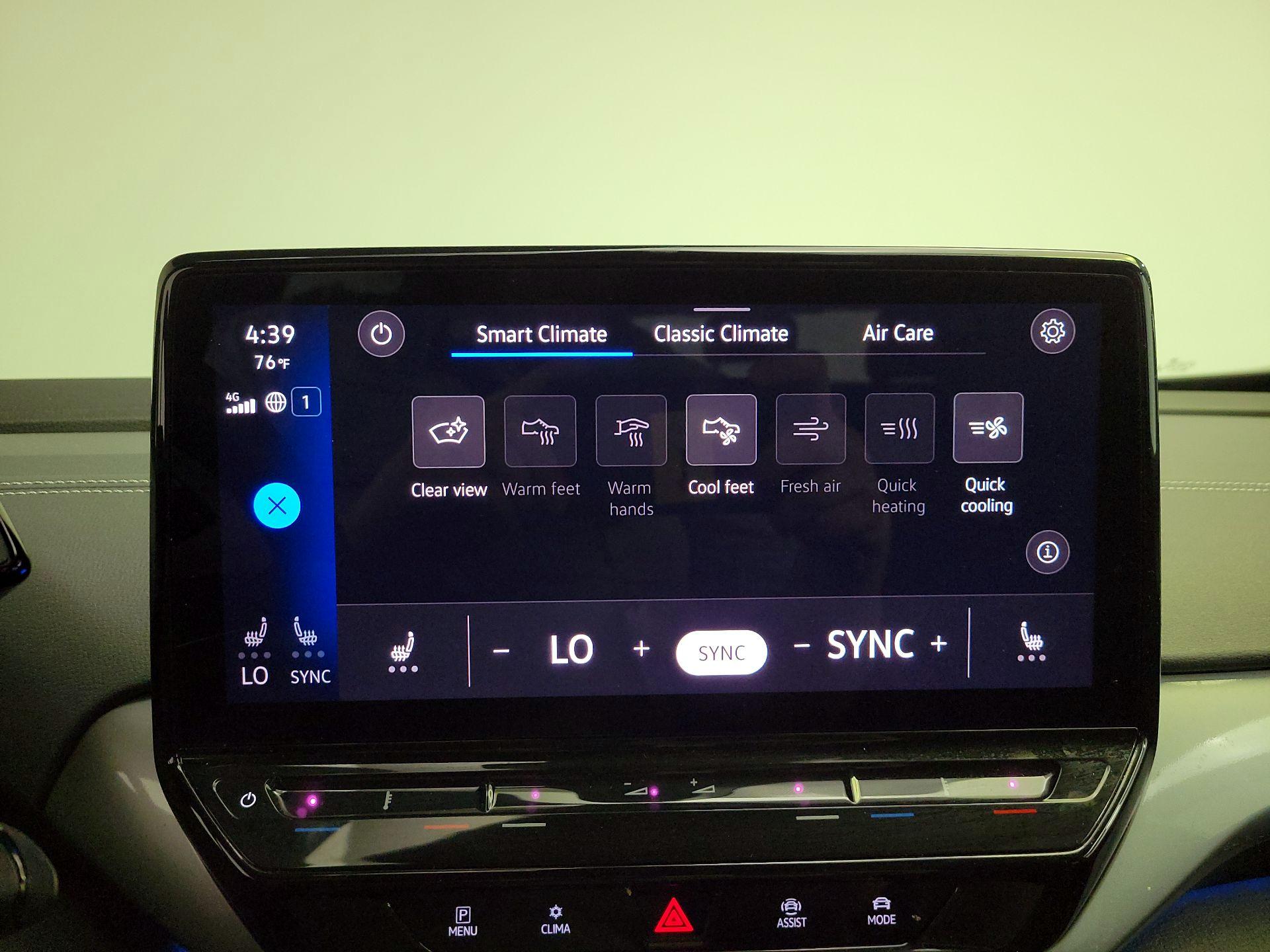 Thumbnail: 2023 Volkswagen ID.4 - 17