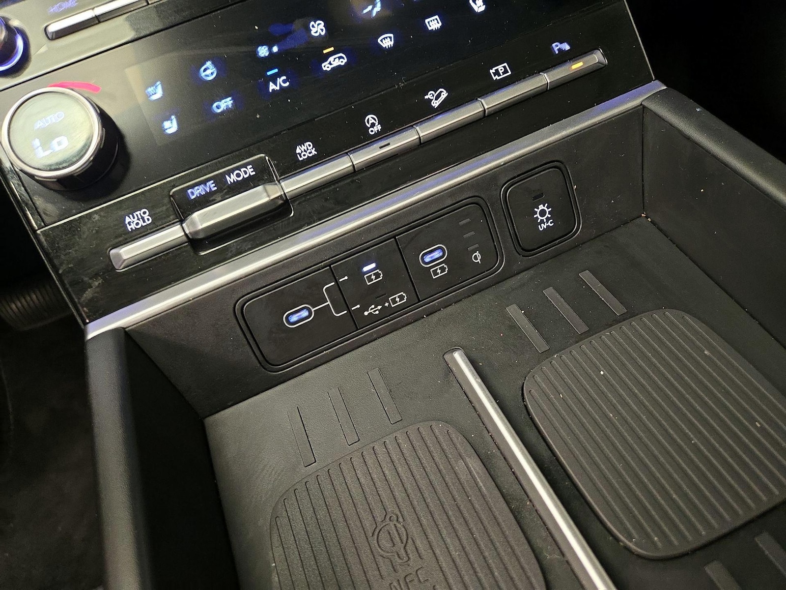 2024 Hyundai Santa Fe Limited - Photo 20