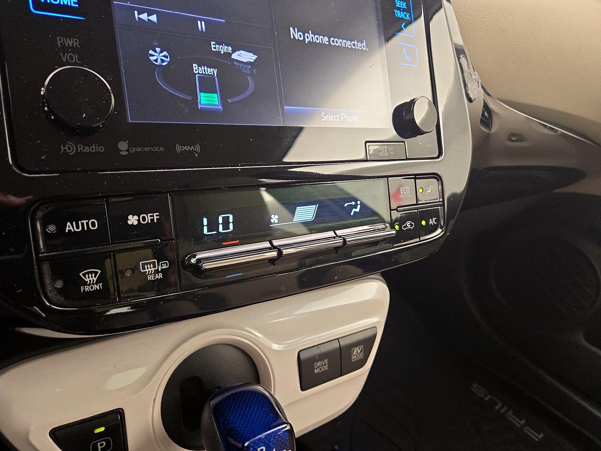 Thumbnail: 2018 Toyota Prius - 16