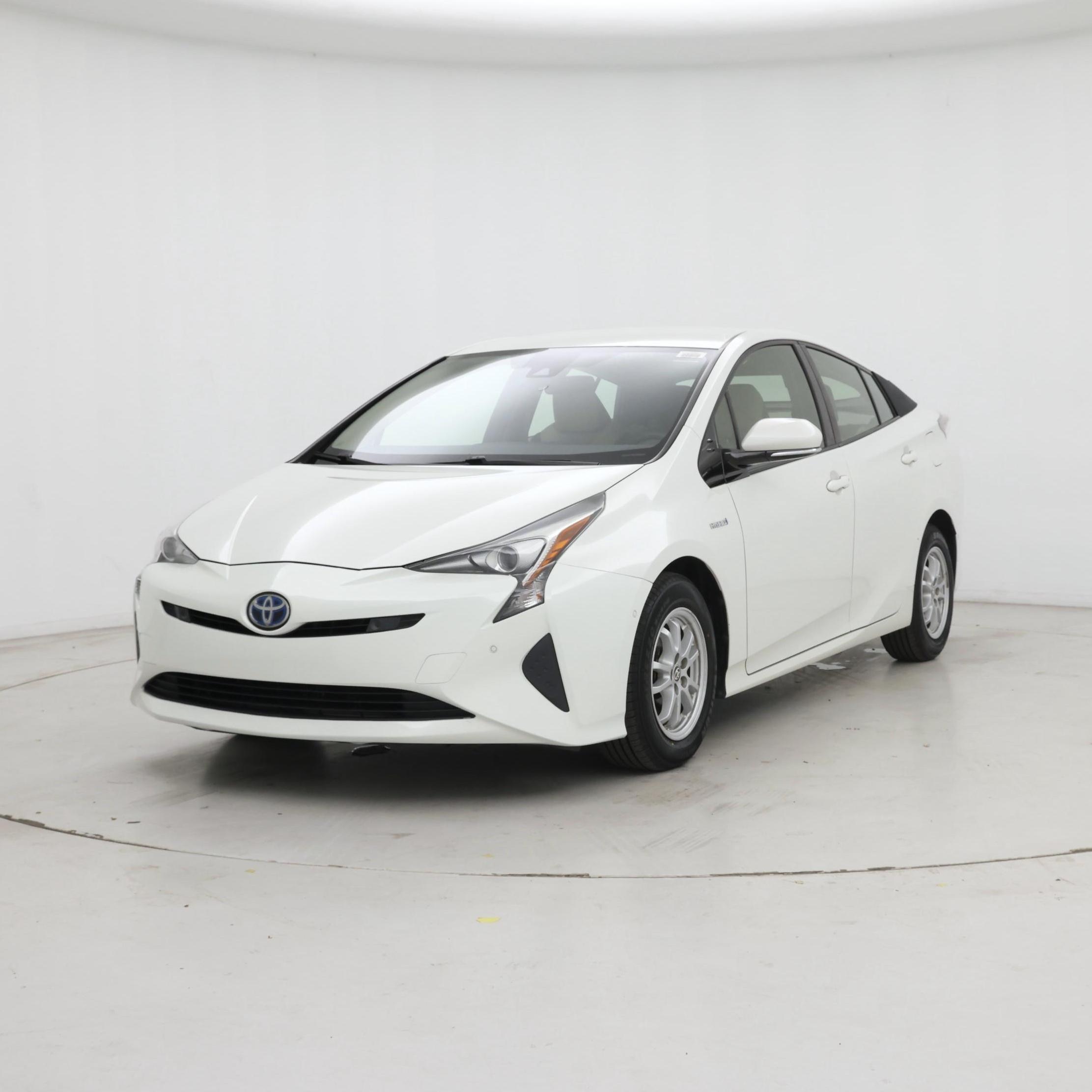 Thumbnail: 2018 Toyota Prius - 4