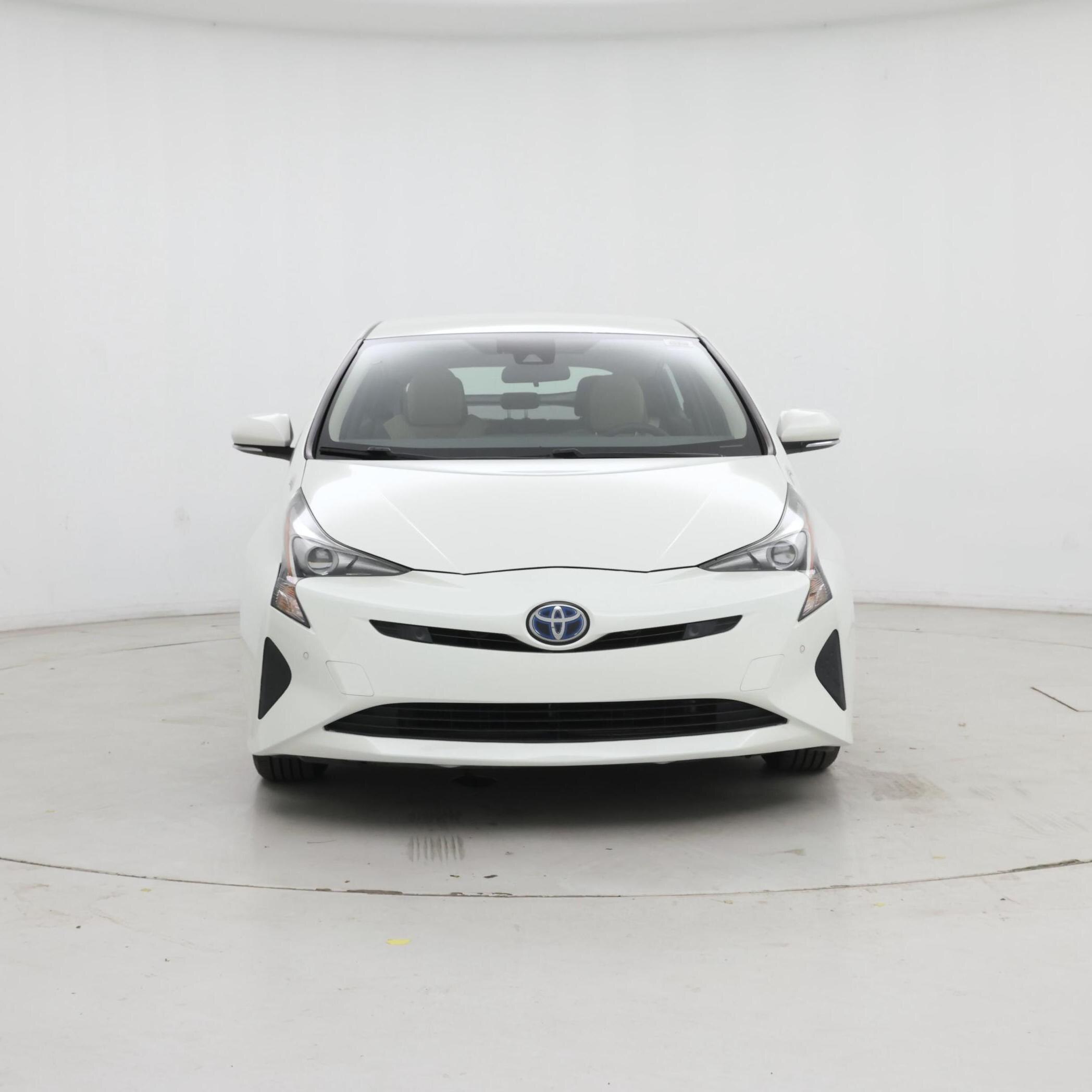 Thumbnail: 2018 Toyota Prius - 5