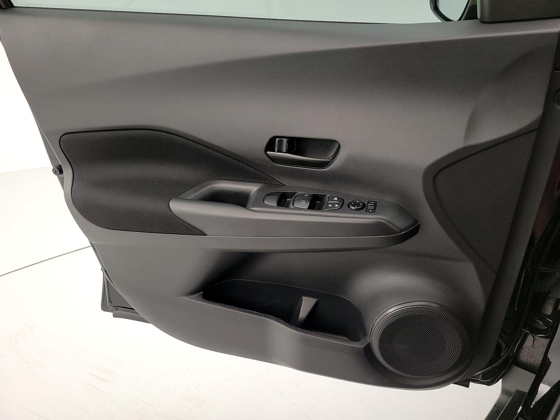 Thumbnail: 2024 Nissan Kicks - 12