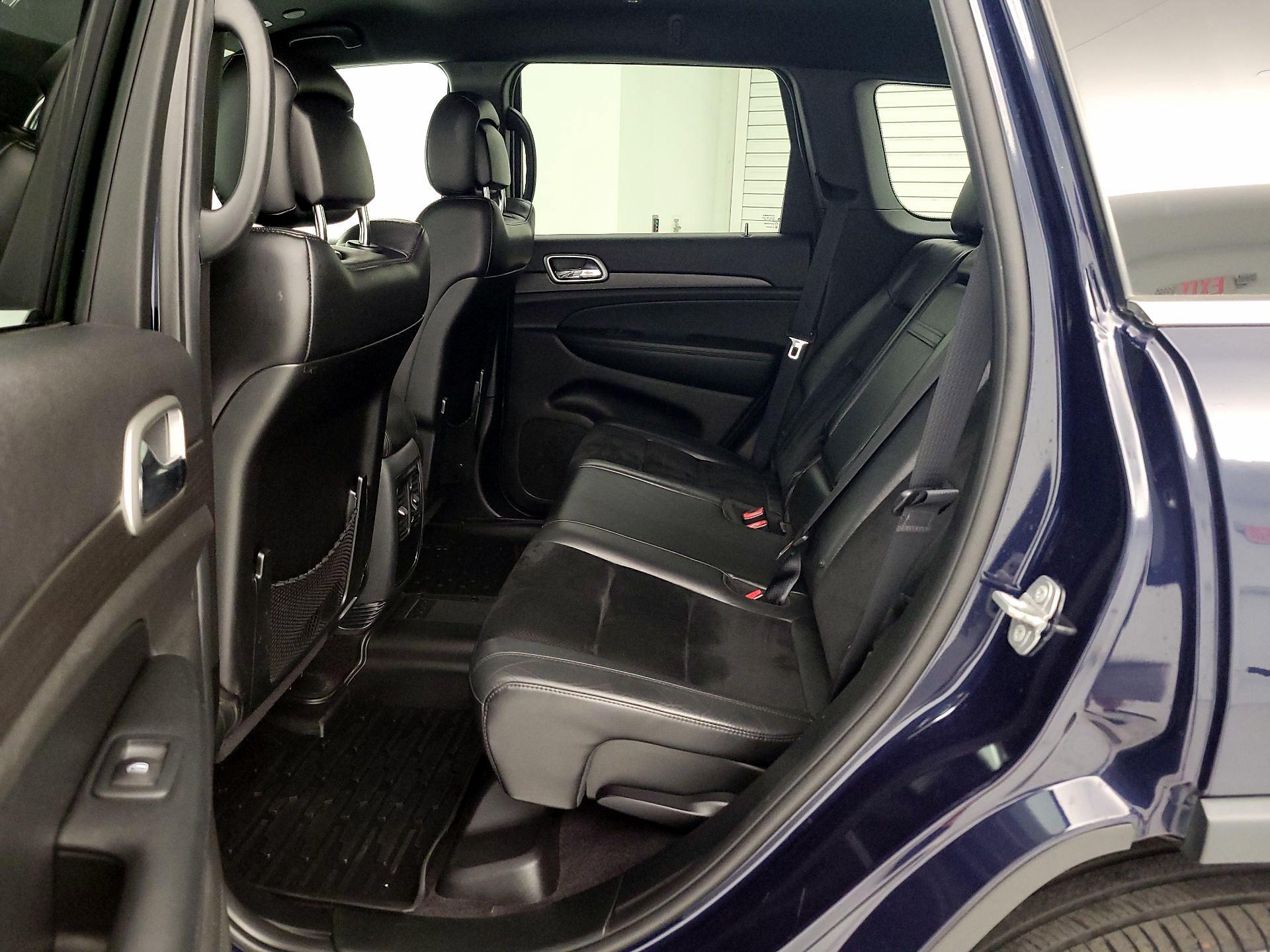 Thumbnail: 2018 Jeep Grand Cherokee - 20