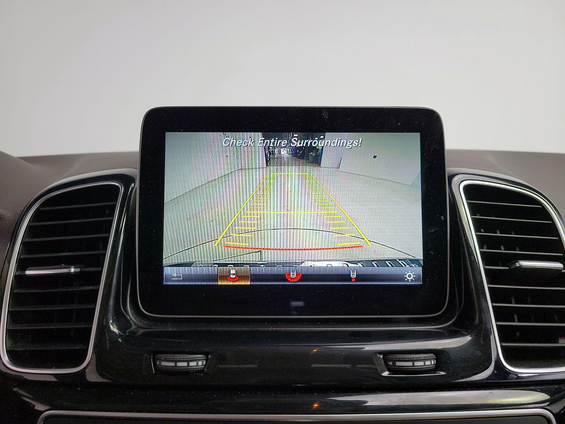 Thumbnail: 2018 Mercedes-Benz GLE - 15