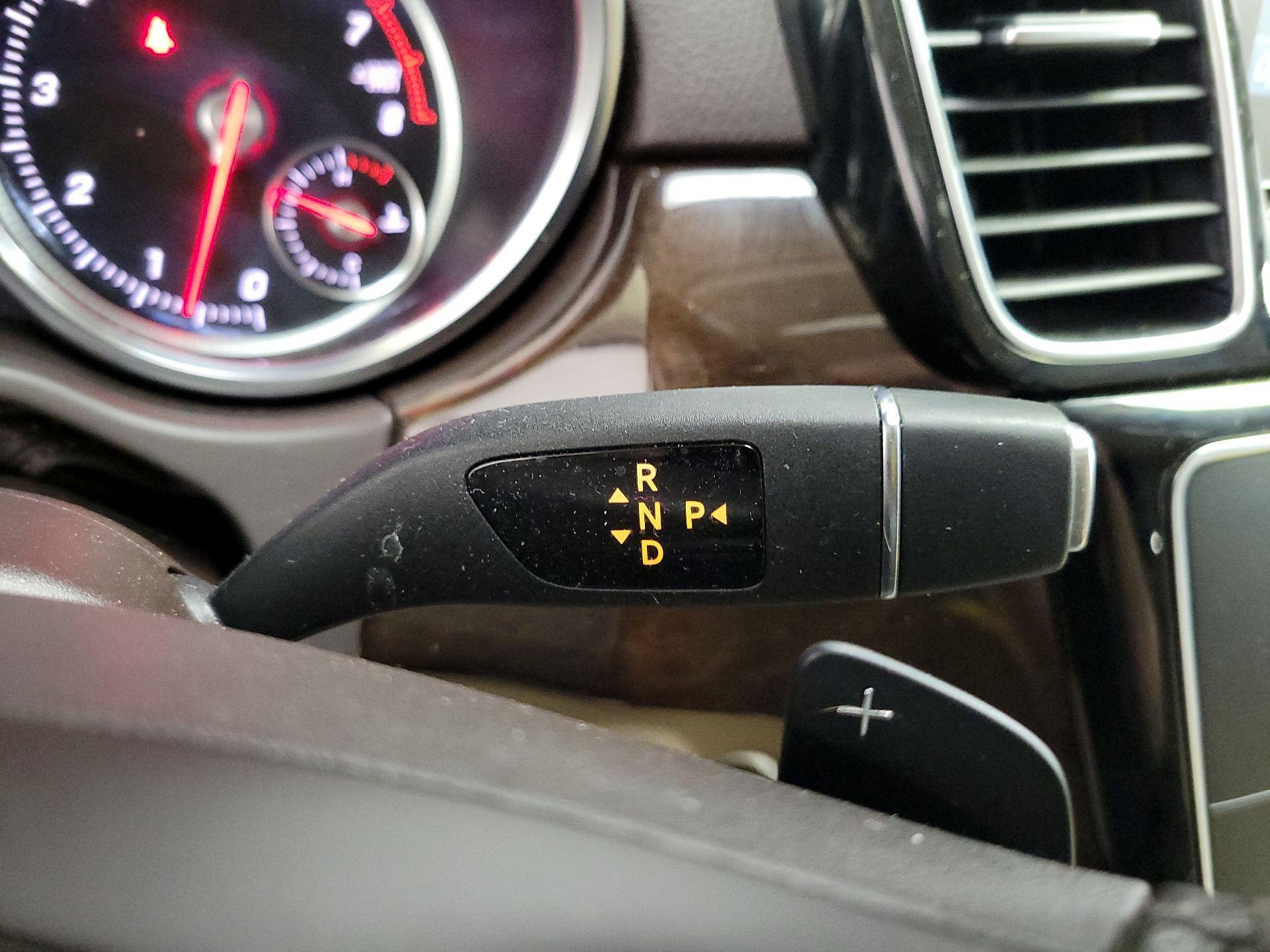 Thumbnail: 2018 Mercedes-Benz GLE - 18