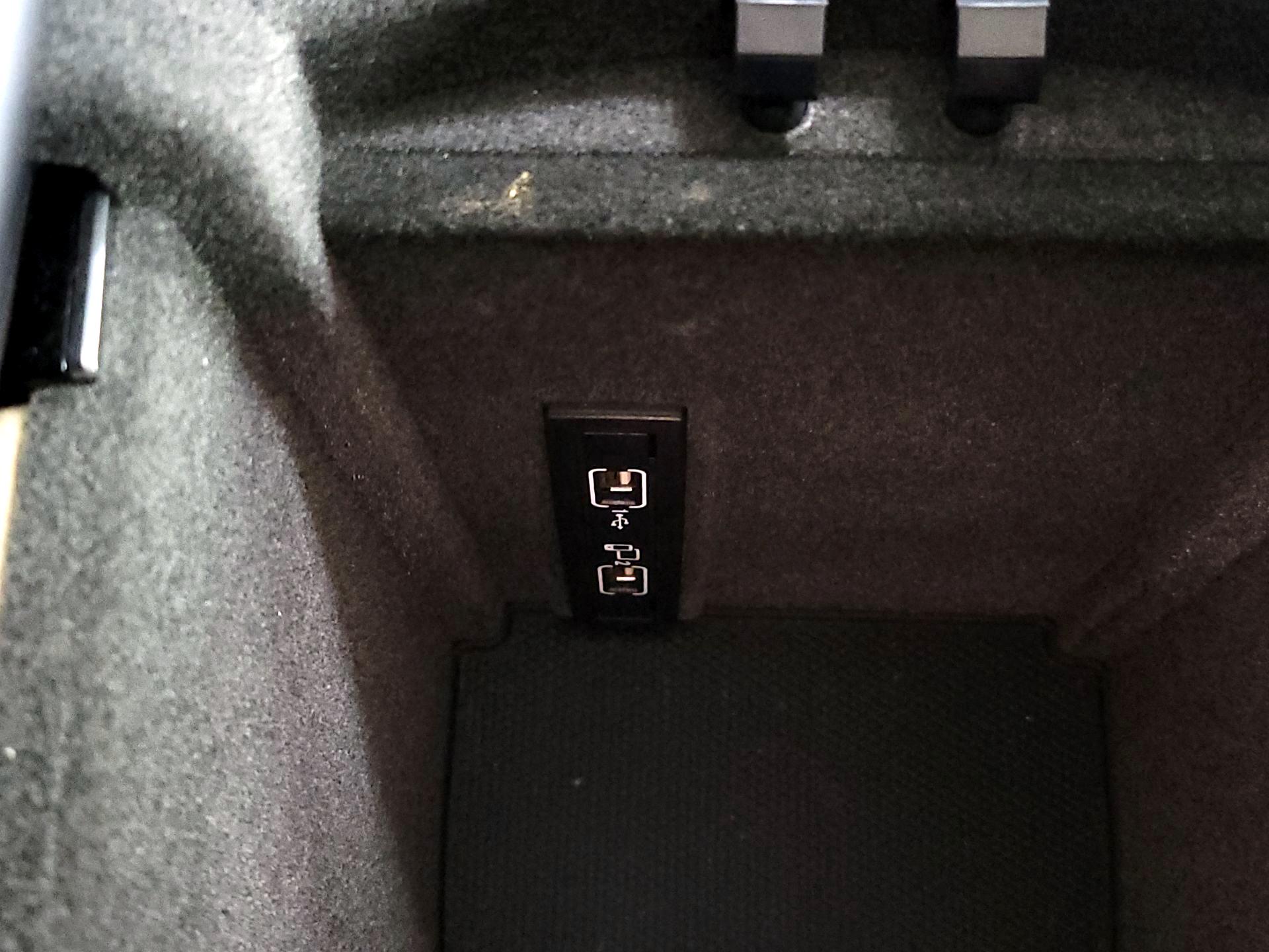 Thumbnail: 2018 Mercedes-Benz GLE - 19