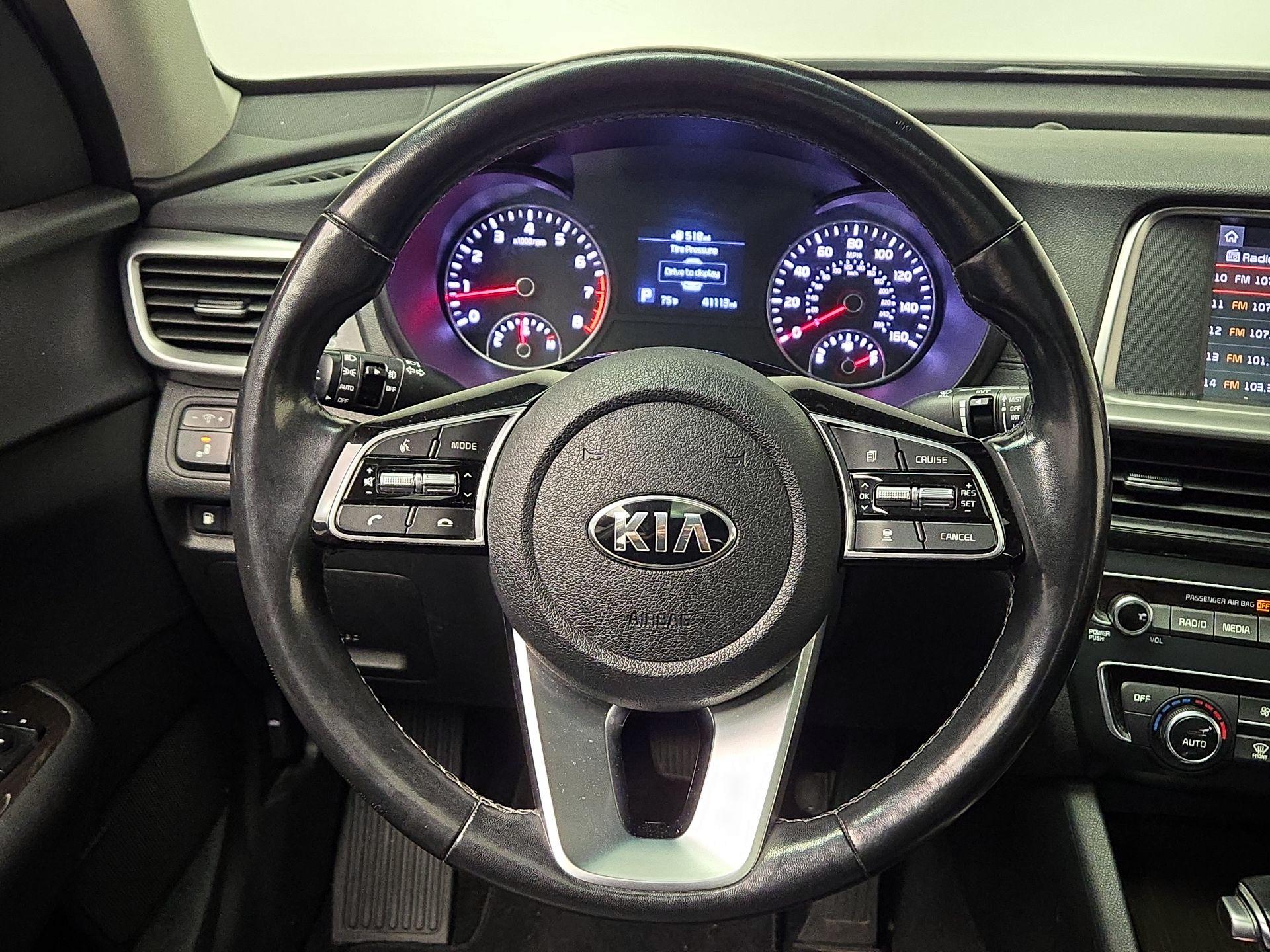 Thumbnail: 2019 Kia Optima - 10