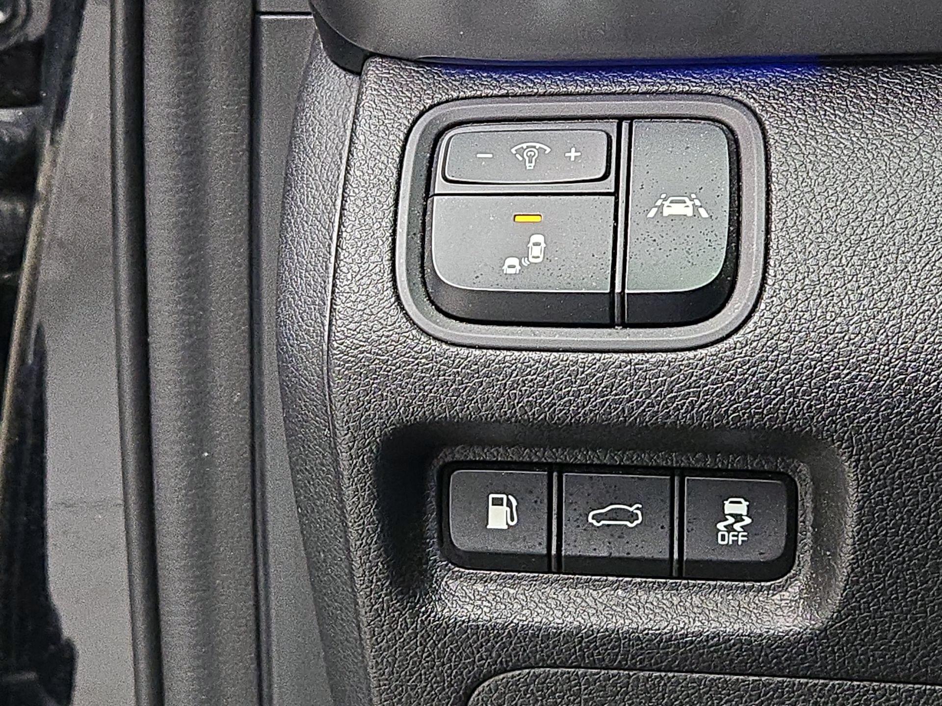 Thumbnail: 2019 Kia Optima - 13