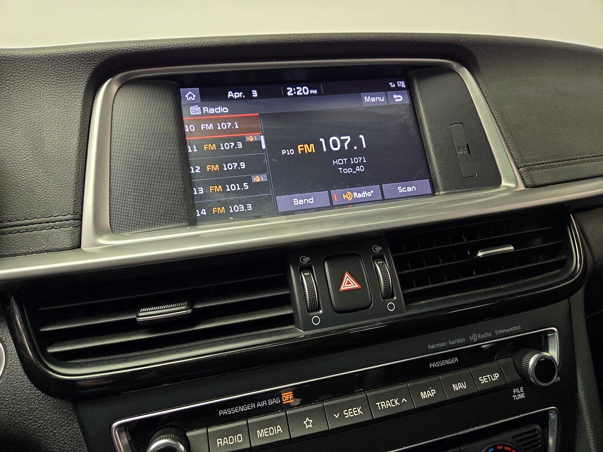 Thumbnail: 2019 Kia Optima - 16