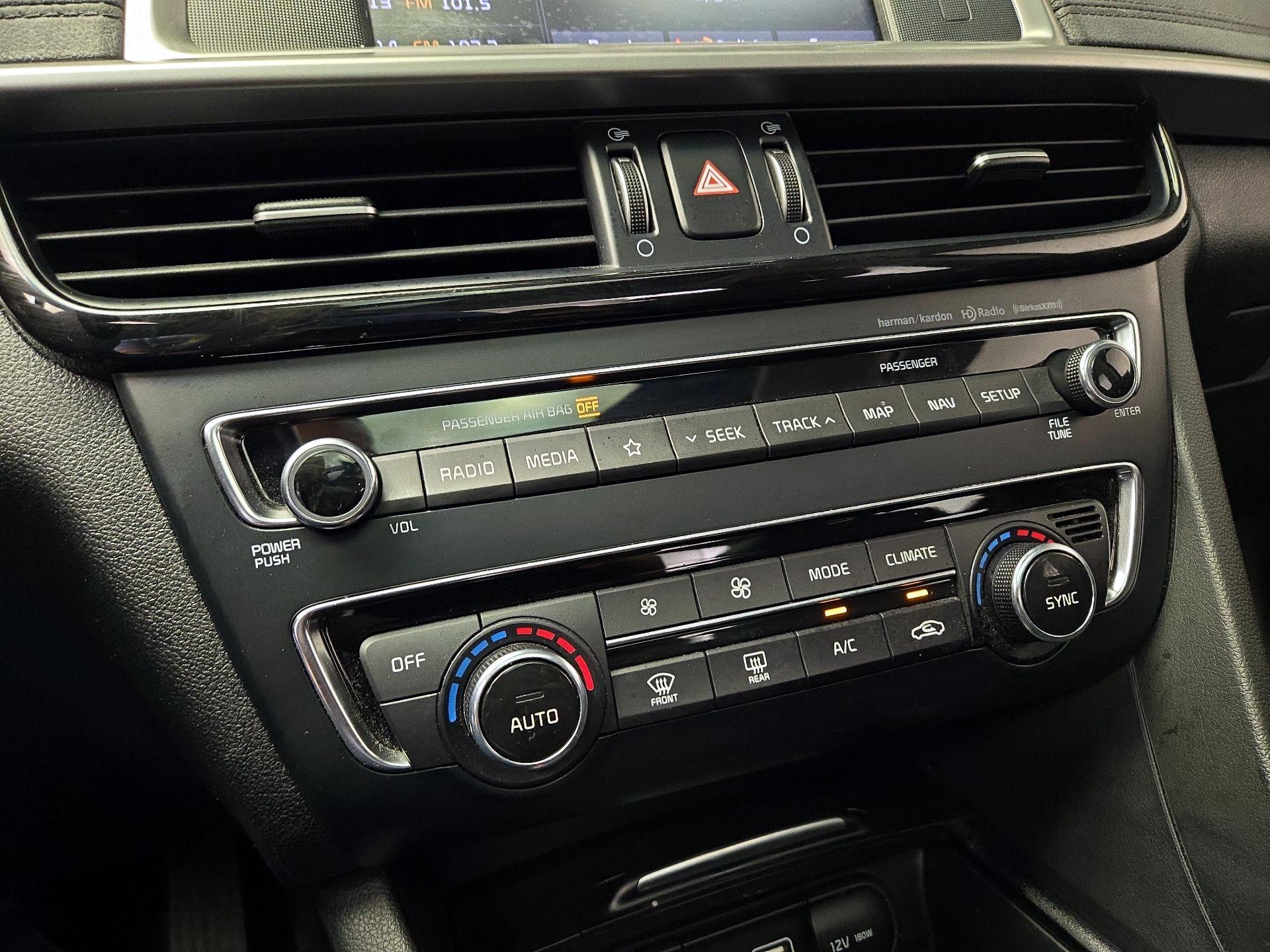 Thumbnail: 2019 Kia Optima - 17