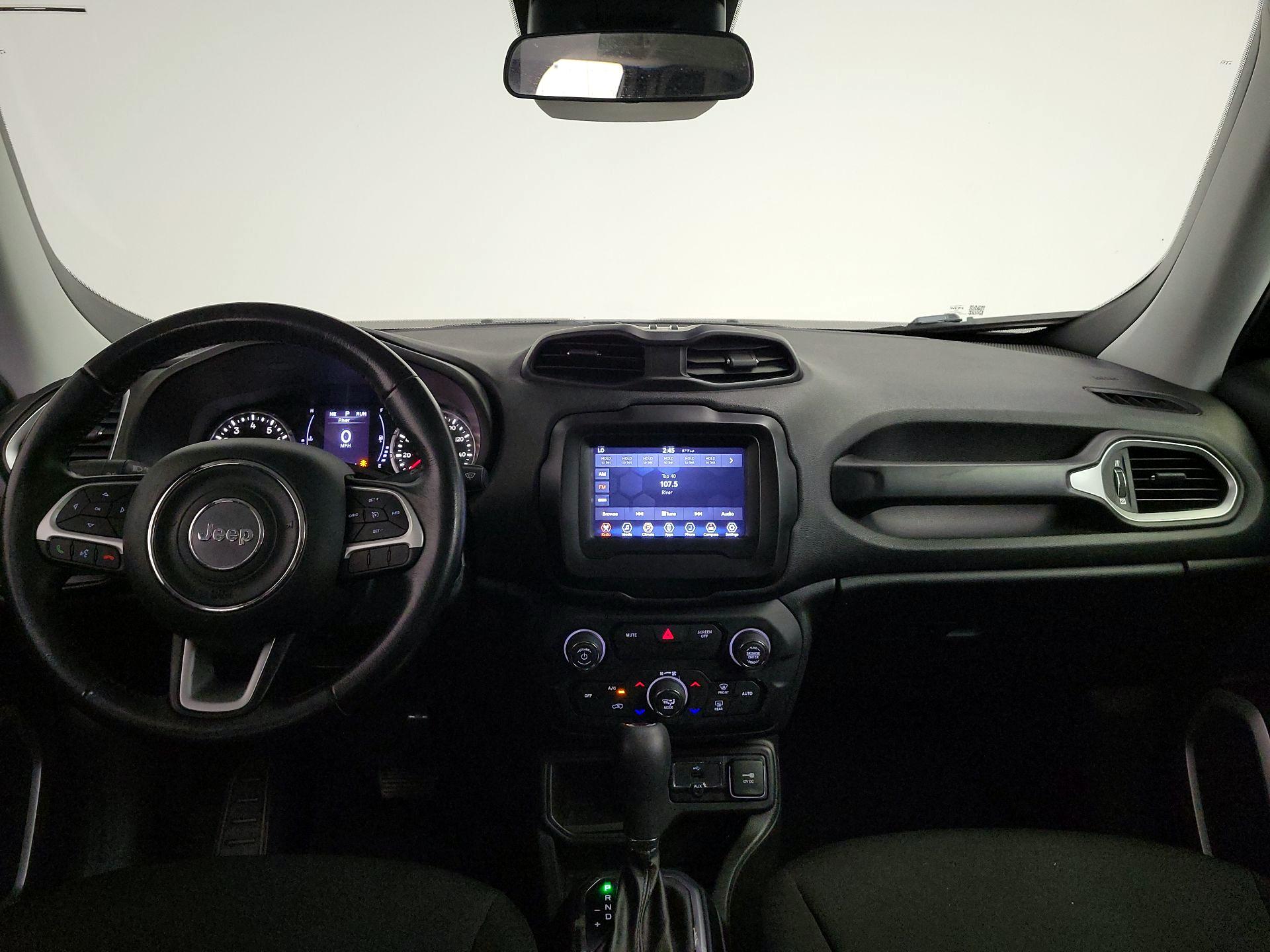 Thumbnail: 2018 Jeep Renegade - 9
