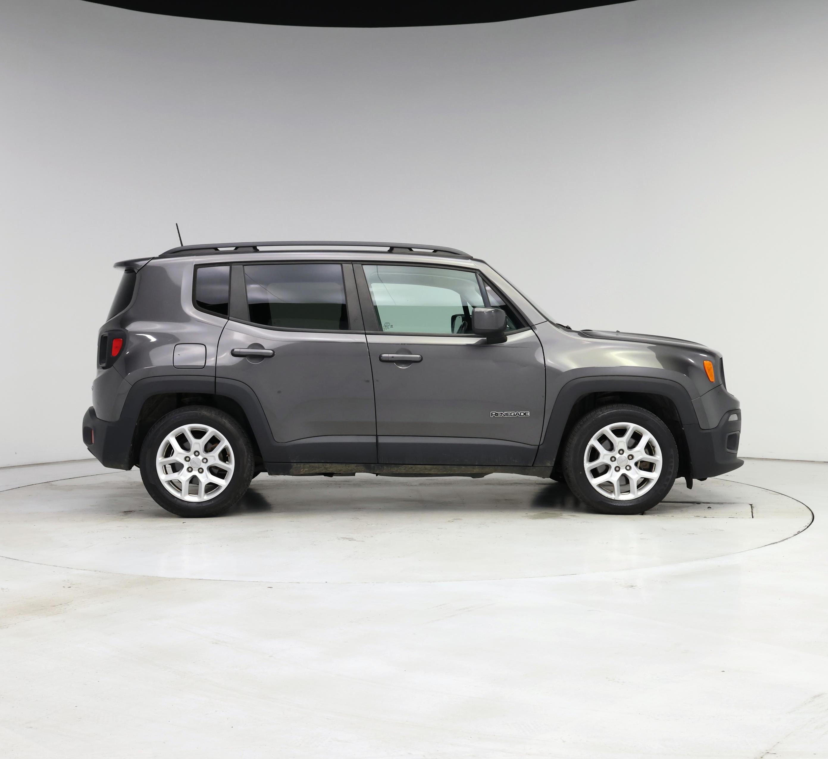 Thumbnail: 2018 Jeep Renegade - 7