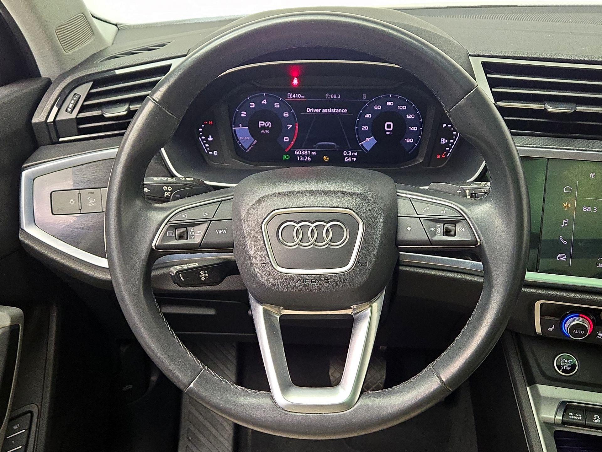 Thumbnail: 2023 Audi Q3 - 10