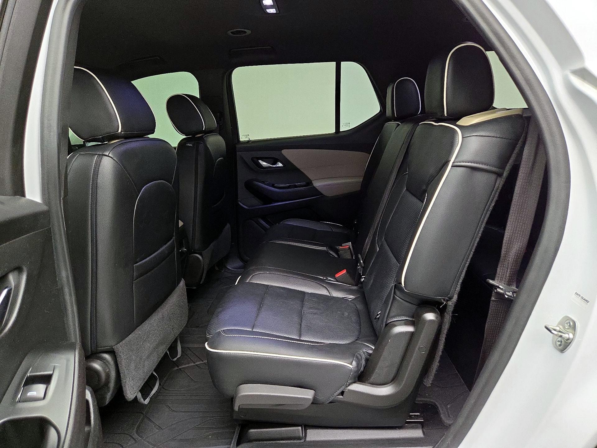 Thumbnail: 2023 Chevrolet Traverse - 19