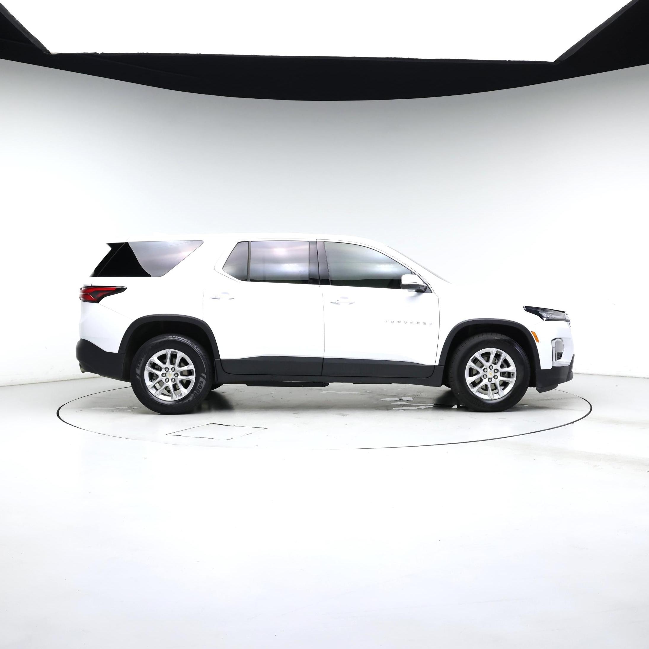 Thumbnail: 2023 Chevrolet Traverse - 7